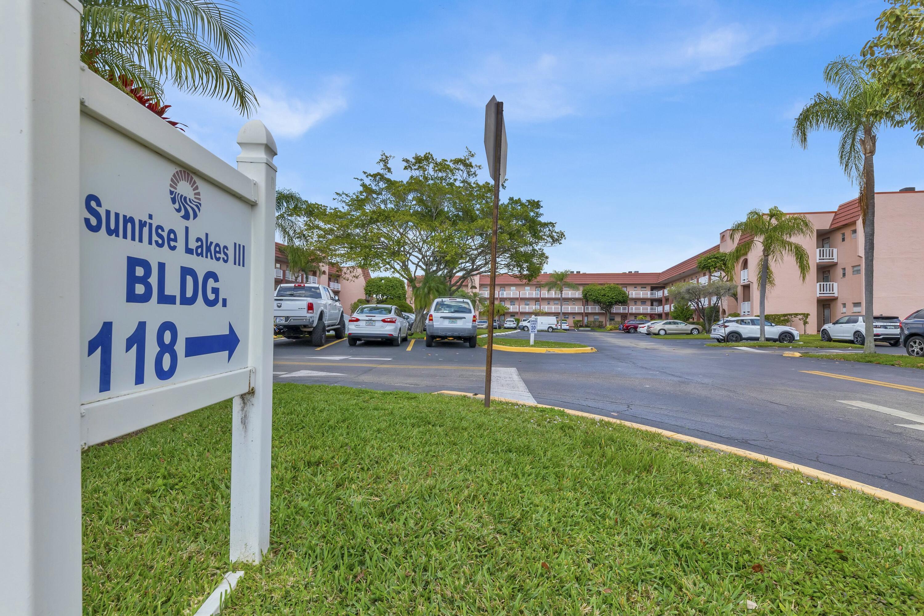Foto de propiedad en 9401 Sunrise Lakes Boulevard 311, Sunrise, FL 33322 Sunrise con MLS# 