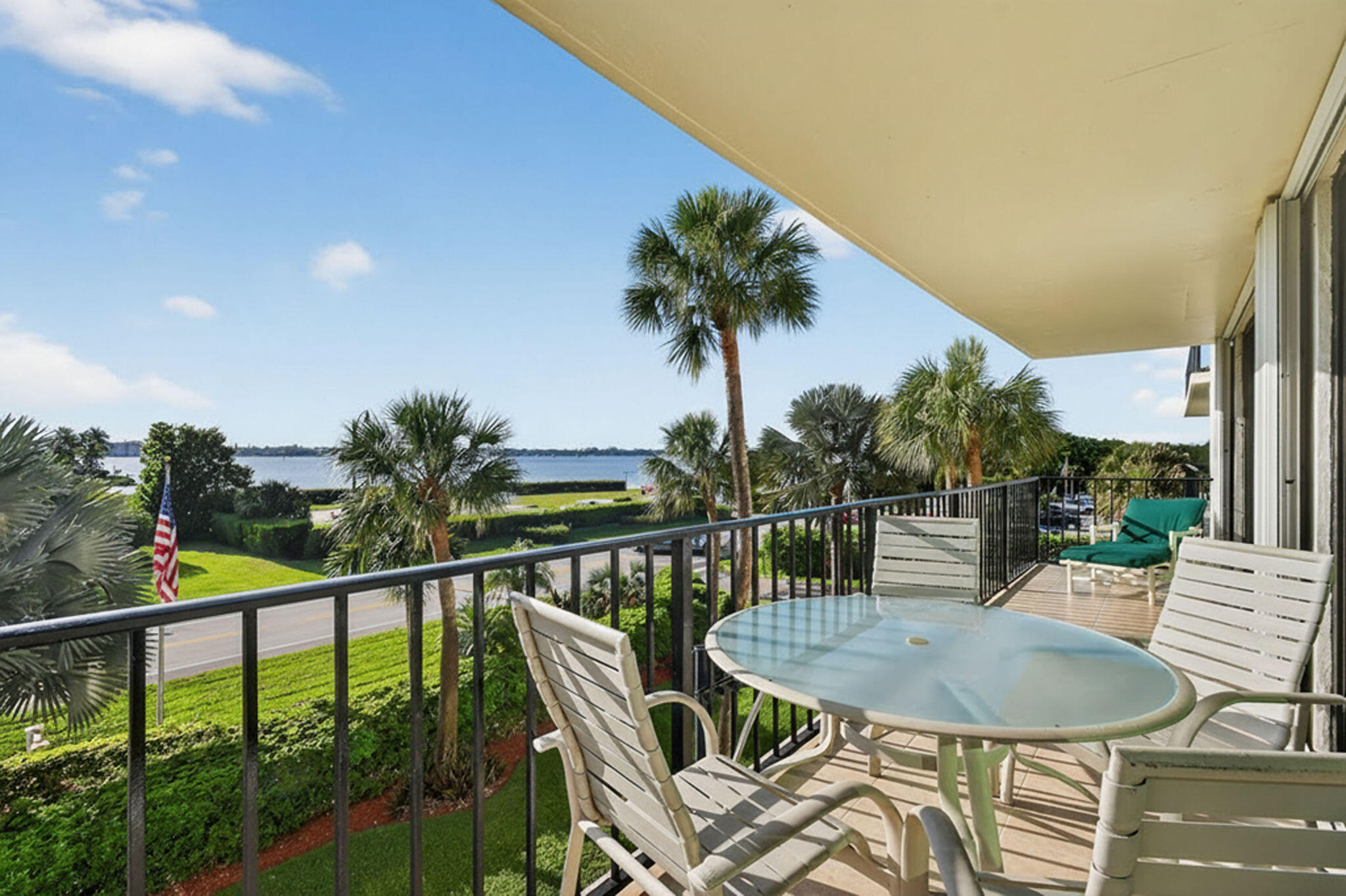 Foto de propiedad en 3460 S Ocean Boulevard 2090, Palm Beach, FL 33480 Palm Beach con MLS#