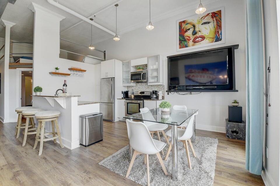 Foto de propiedad en 185 NE 4th Avenue 210, Delray Beach, FL 33483 Delray Beach con MLS# 