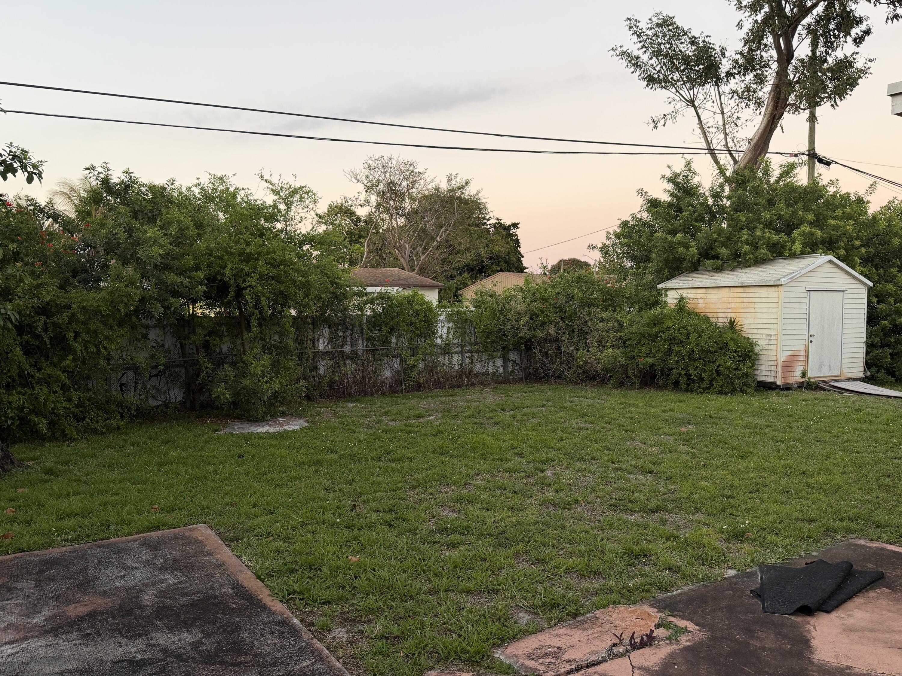 Foto de propiedad en 3011 NW 157th Terrace, Miami Gardens, FL 33054 Miami Gardens con MLS# 