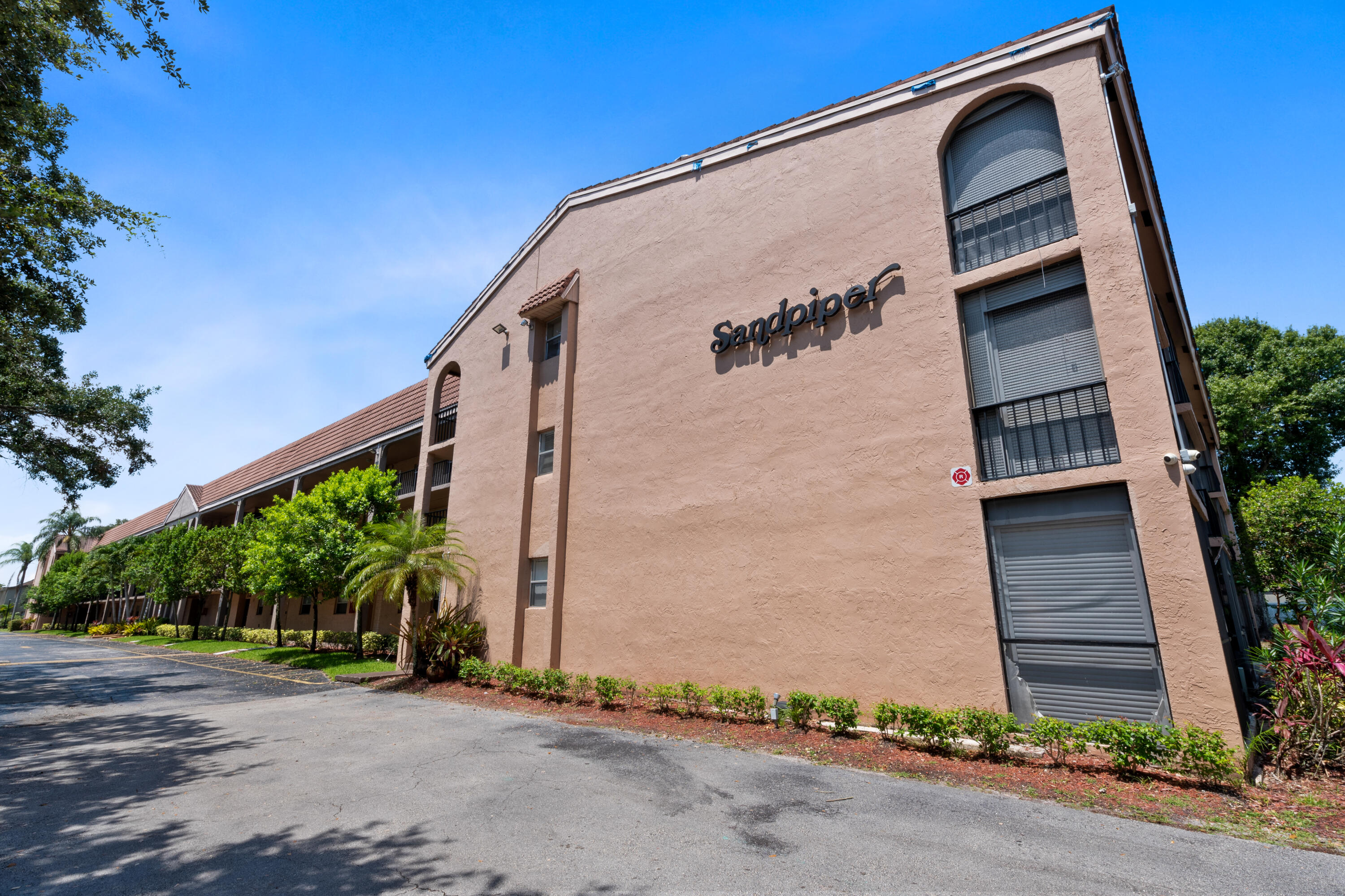Foto de propiedad en 2700 Coral Springs Drive 309, Coral Springs, FL 33065 Coral Springs con MLS# 