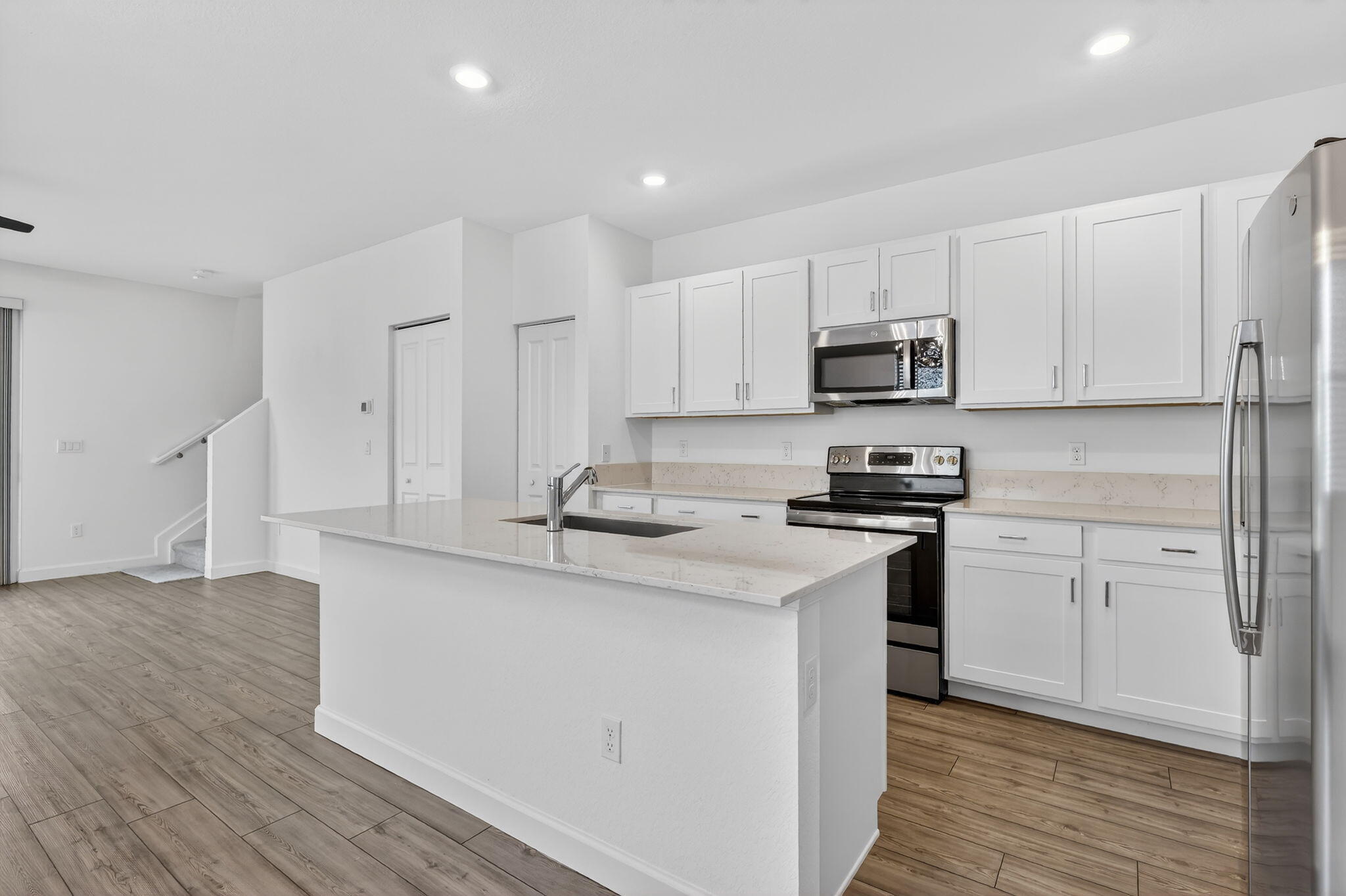Foto de propiedad en 211 SE Woodbark Street, Port St. Lucie, FL 34984 Port St. Lucie con MLS# 