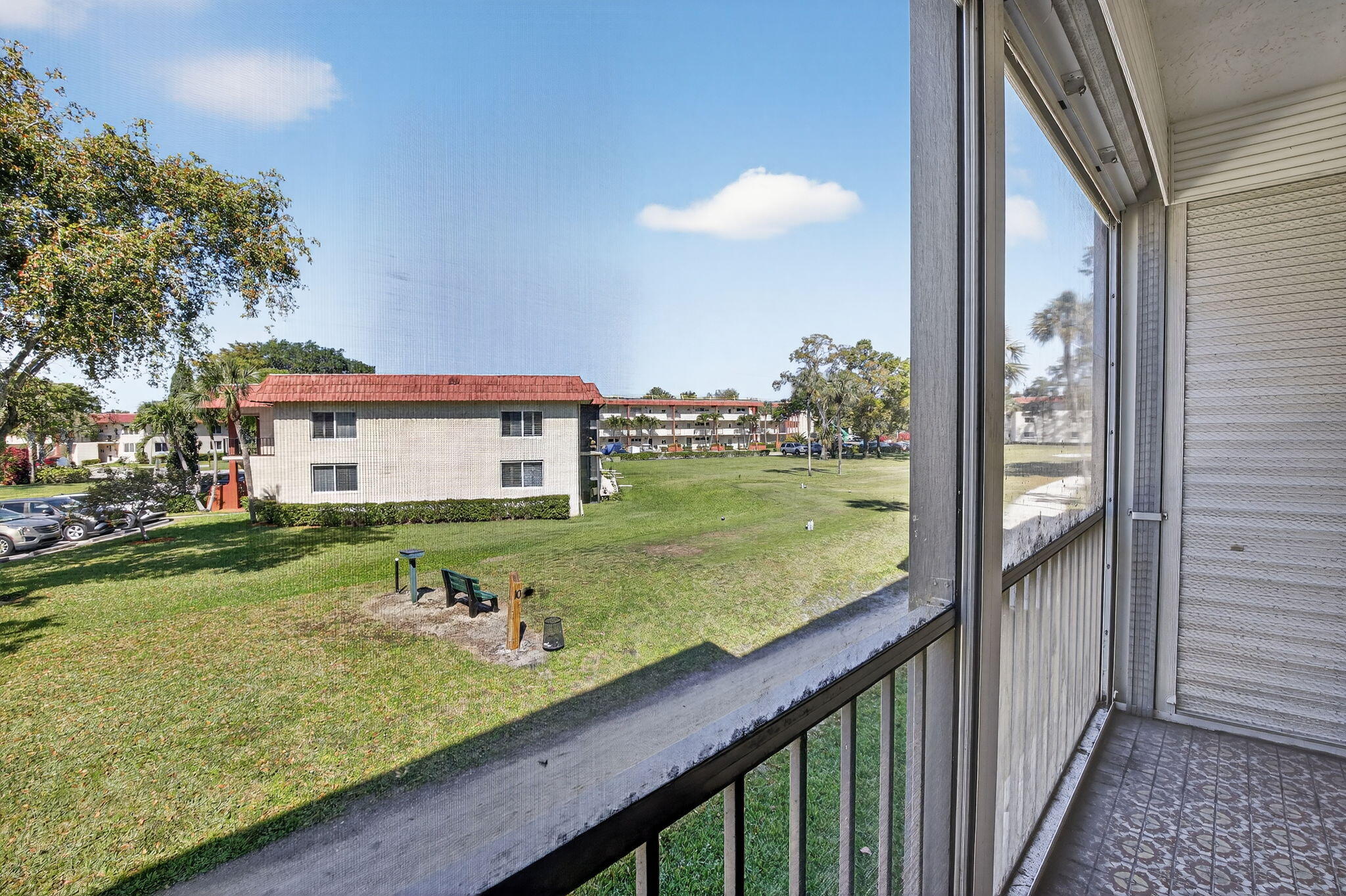 Foto de propiedad en 8921 S Hollybrook Boulevard 209, Pembroke Pines, FL 33025 Pembroke Pines con MLS# 