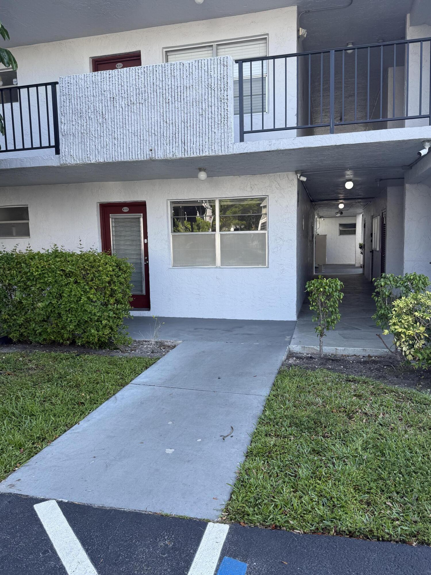 Vendido 8205 NW 61st Street B111, Tamarac, FL 33321, Tamarac, FL 33321