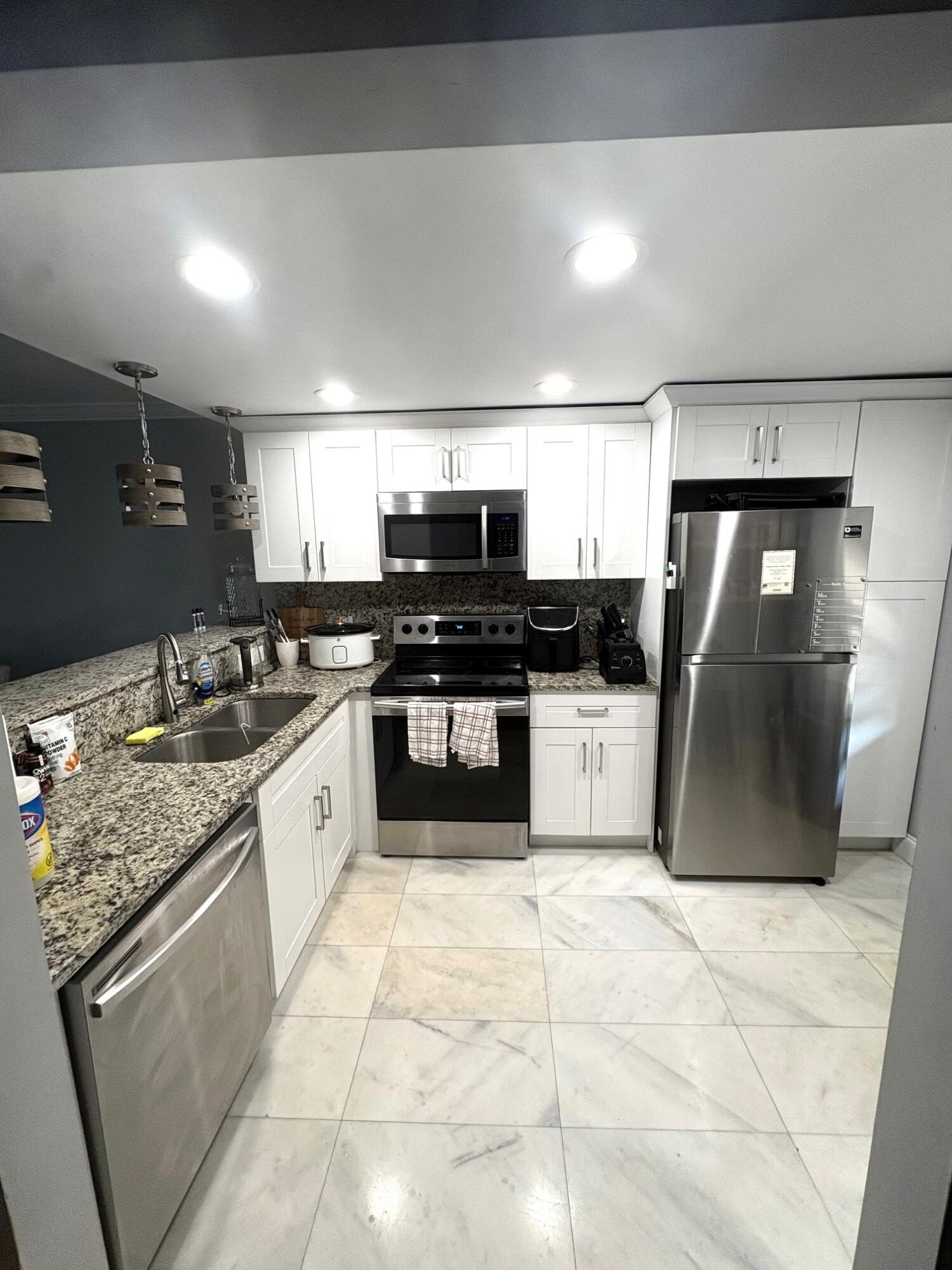 Foto de propiedad en 605 Oaks Drive 304, Pompano Beach, FL 33069 Pompano Beach con MLS# 
