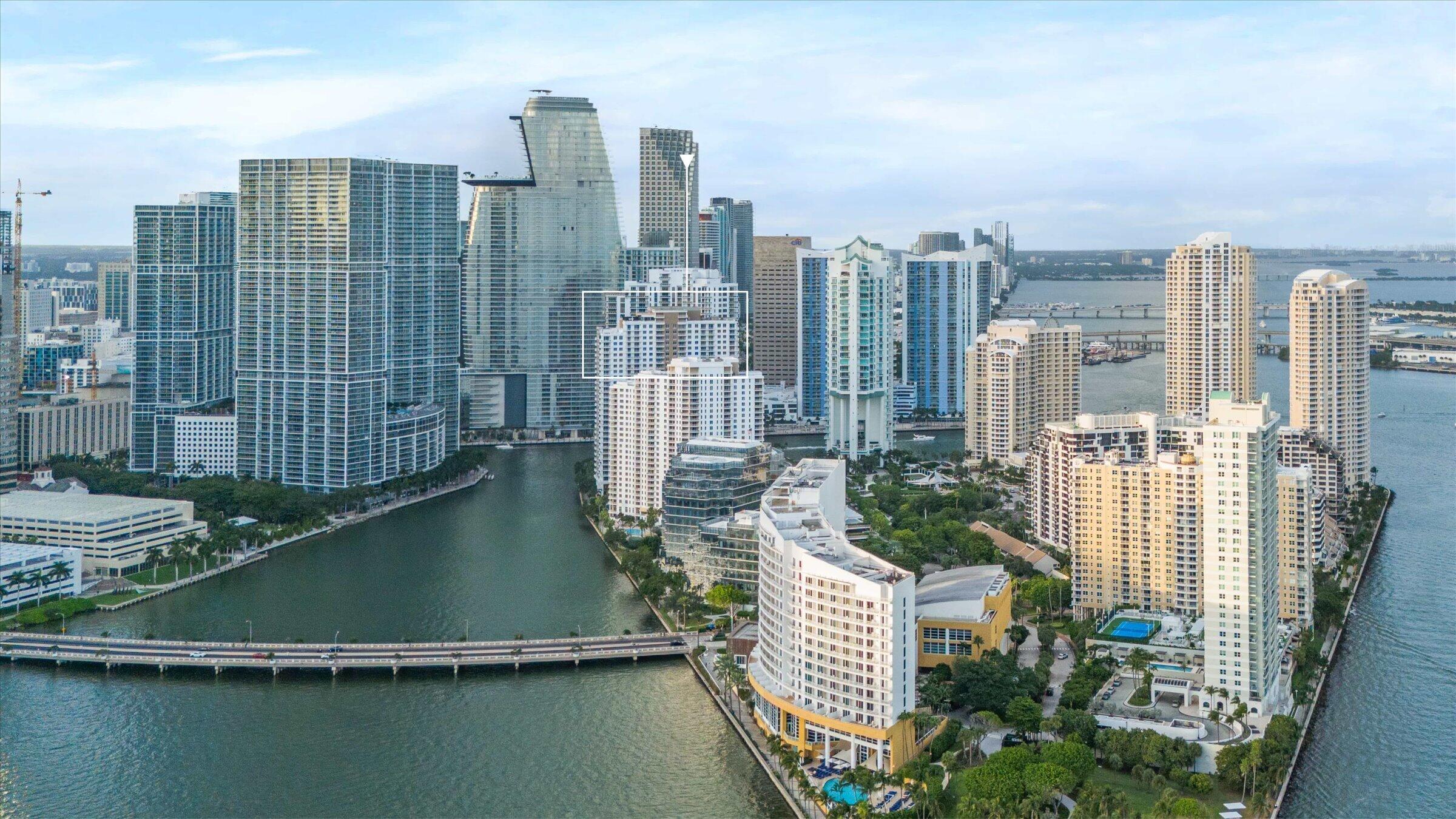 Alquilada 801 Brickell Key Boulevard 2805, Miami, FL 33131, Miami, FL 33131