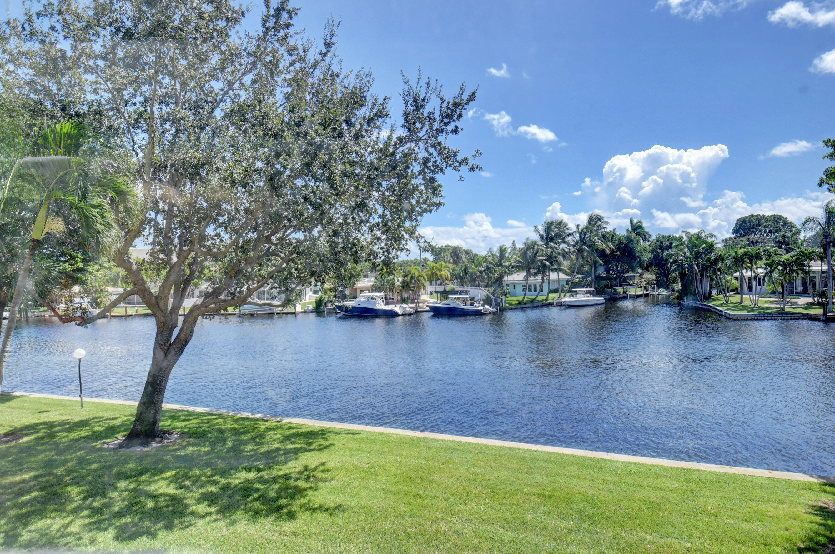 Foto de propiedad en 14 Royal Palm Way 2050, Boca Raton, FL 33432 Boca Raton con MLS# 