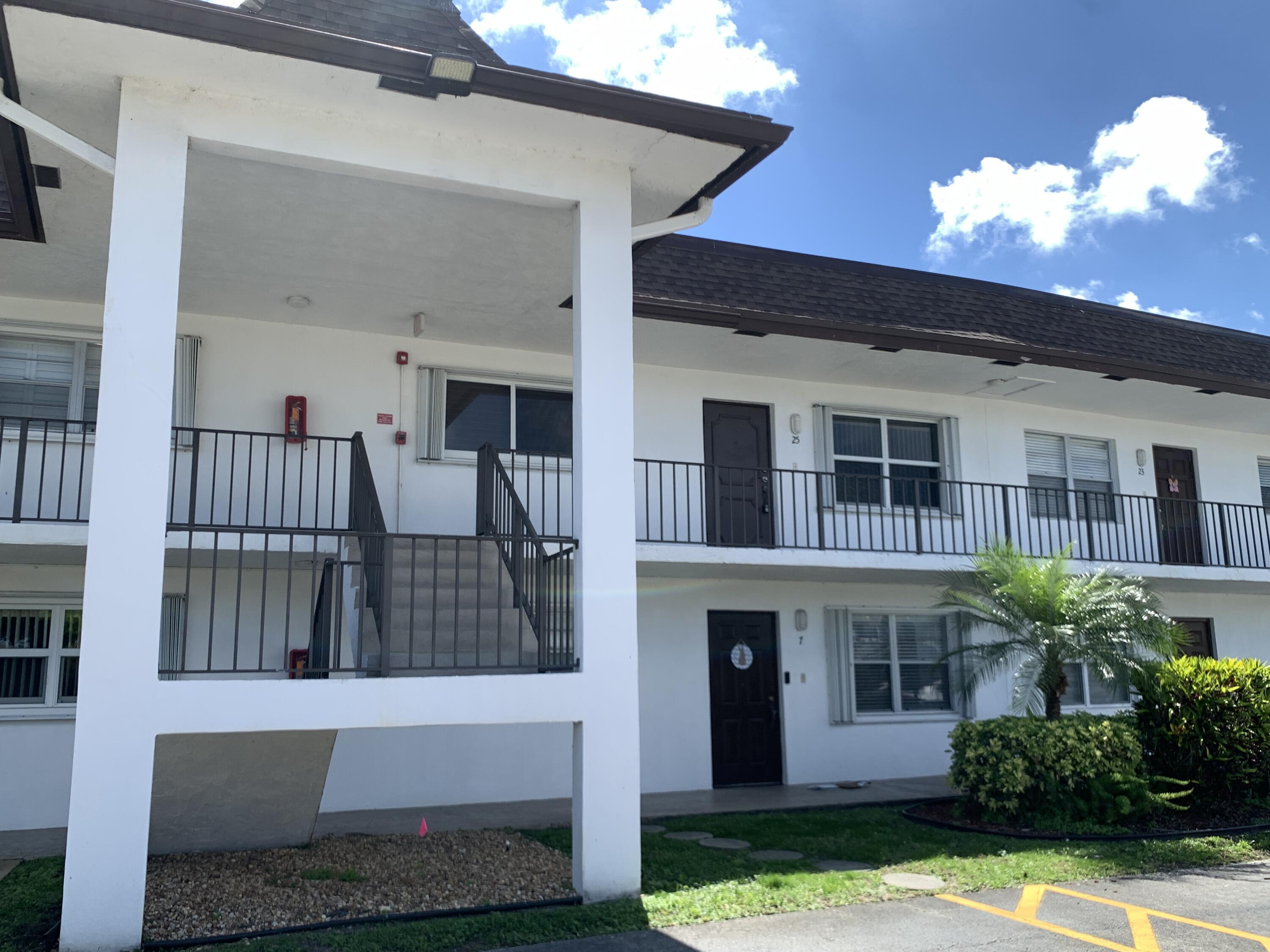 Vendido 3111 Gardens E Drive 25, Palm Beach Gardens, FL 33410, Palm Beach Gardens, FL 33410