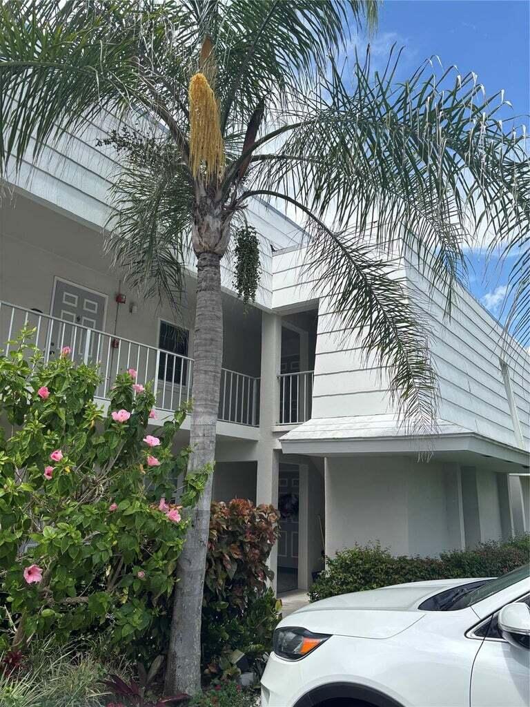Foto de propiedad en 1260 Sugar Sands Boulevard 206, Singer Island, FL 33404 Singer Island con MLS# 