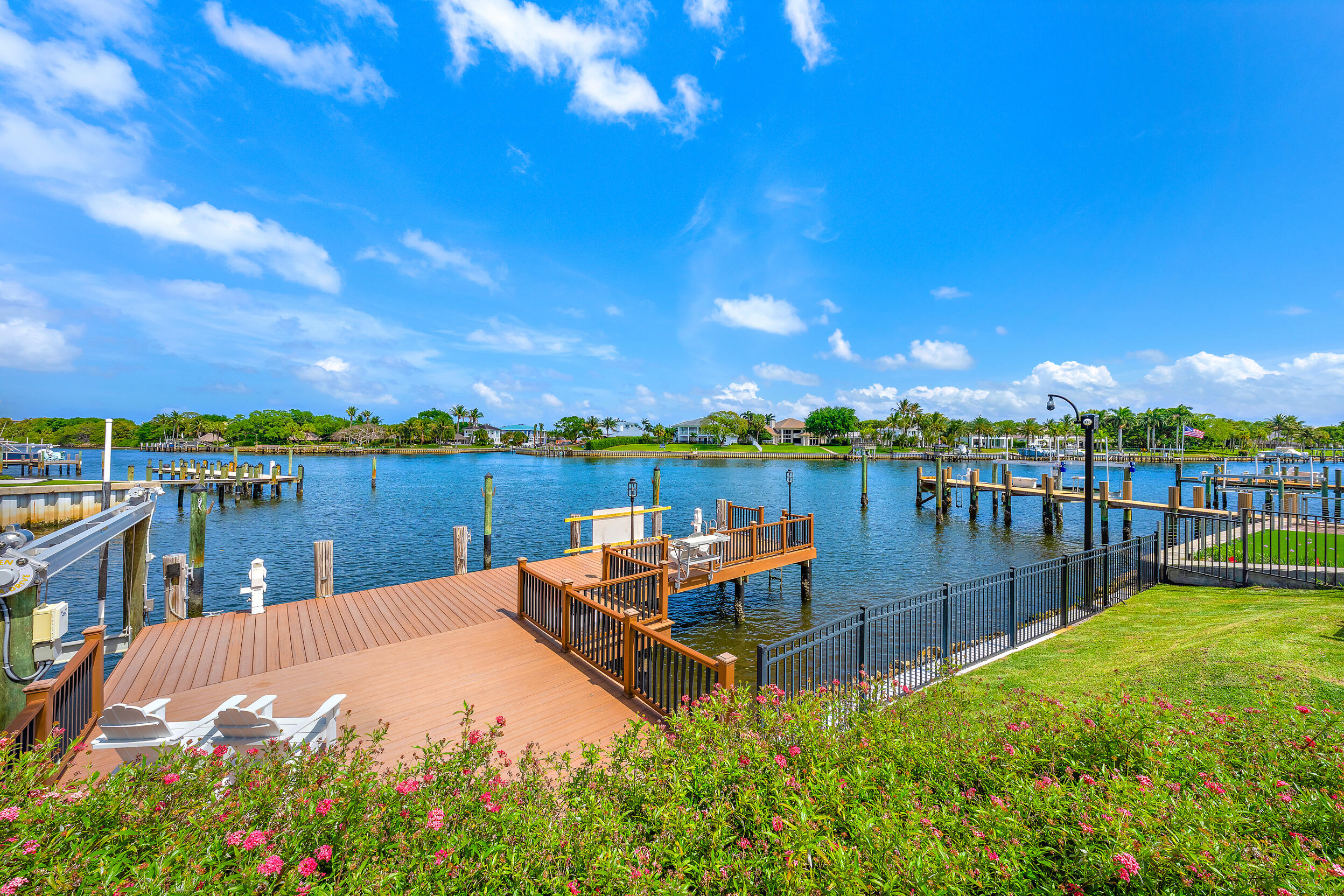 Foto de propiedad en 12864 S Shore Drive, Palm Beach Gardens, FL 33410 Palm Beach Gardens con MLS# 