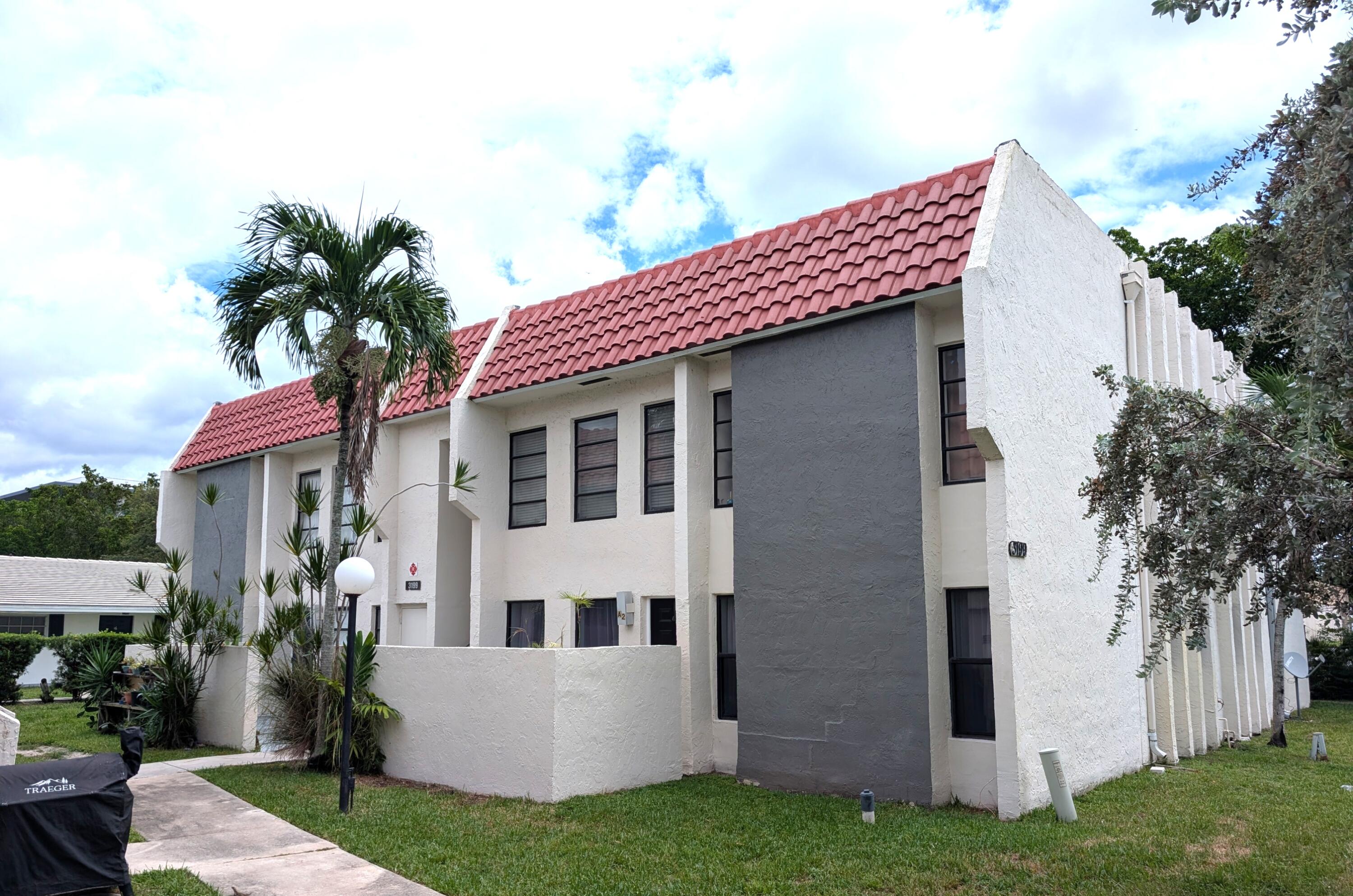 Foto de propiedad en 3199 Coral Hills Drive 2, Coral Springs, FL 33065 Coral Springs con MLS# 