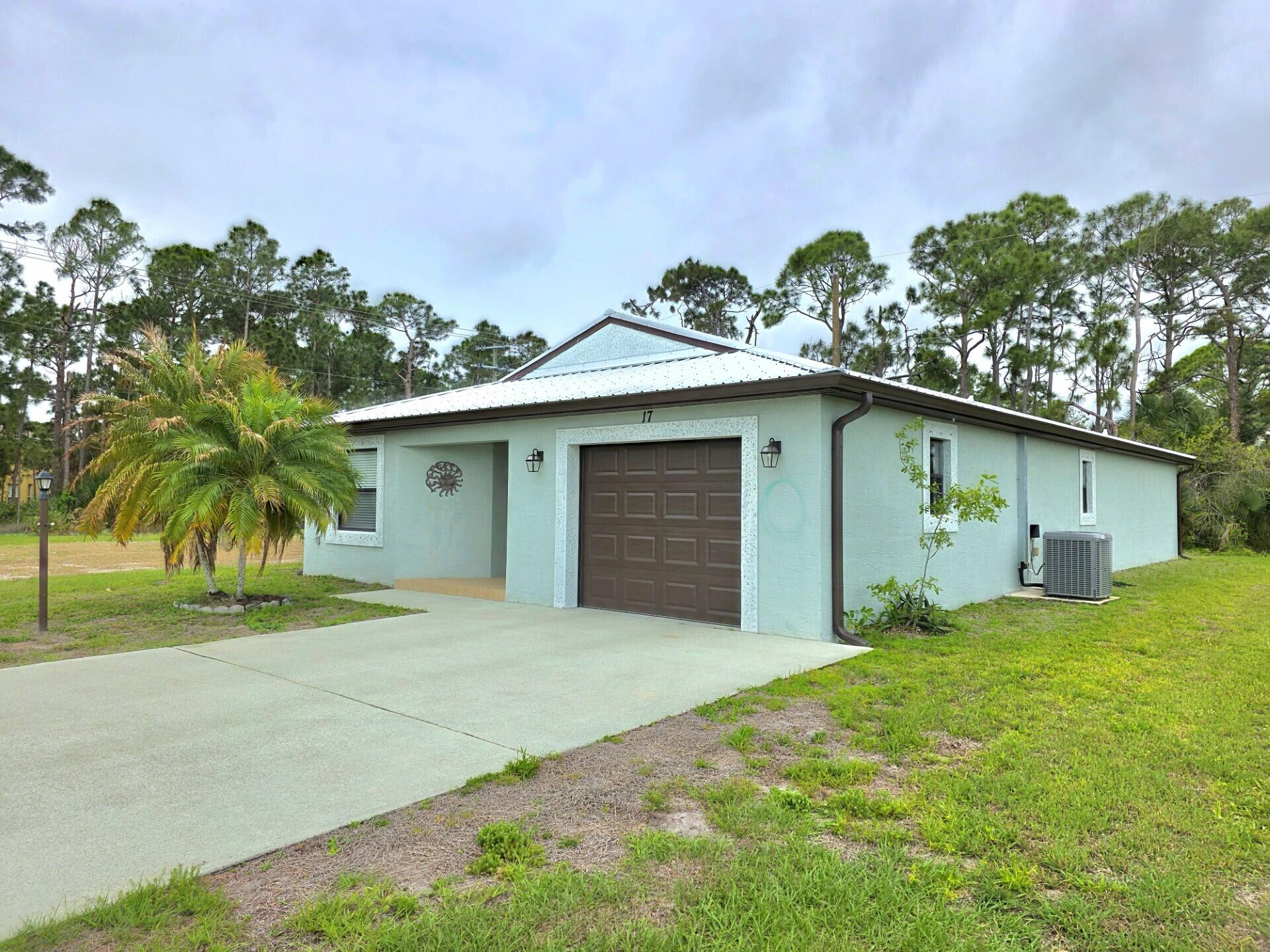 Foto de propiedad en 17 San Felipe, Fort Pierce, FL 34951 Fort Pierce con MLS# 
