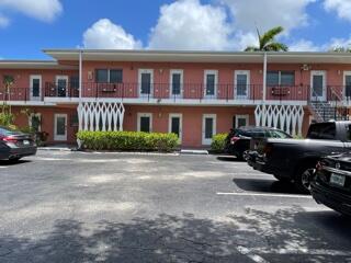 Foto de propiedad en 1560 NE 127th Street 113, North Miami, FL 33161 North Miami con MLS# 
