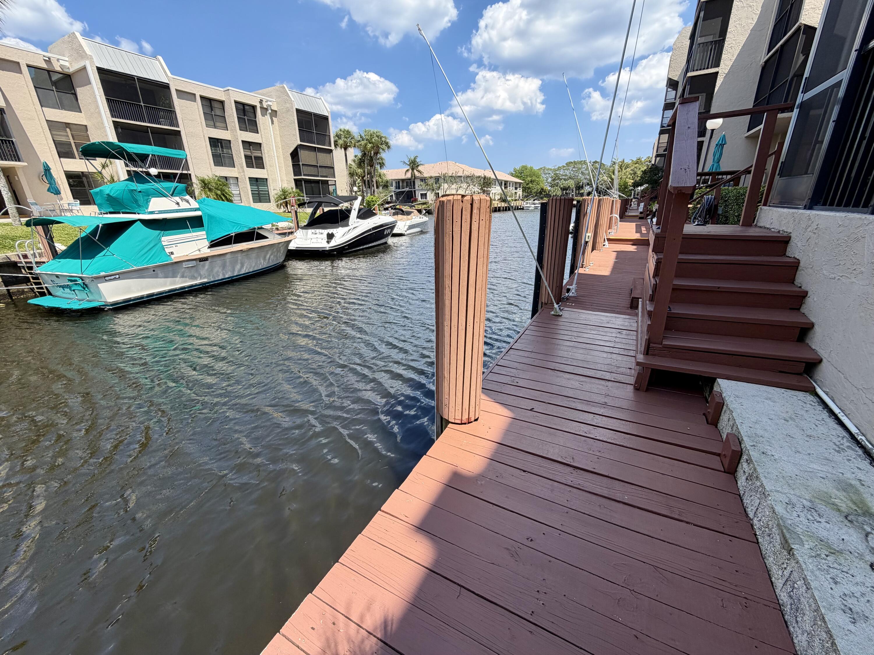 Foto de propiedad en 6 Royal Palm Way 102, Boca Raton, FL 33432 Boca Raton con MLS# 
