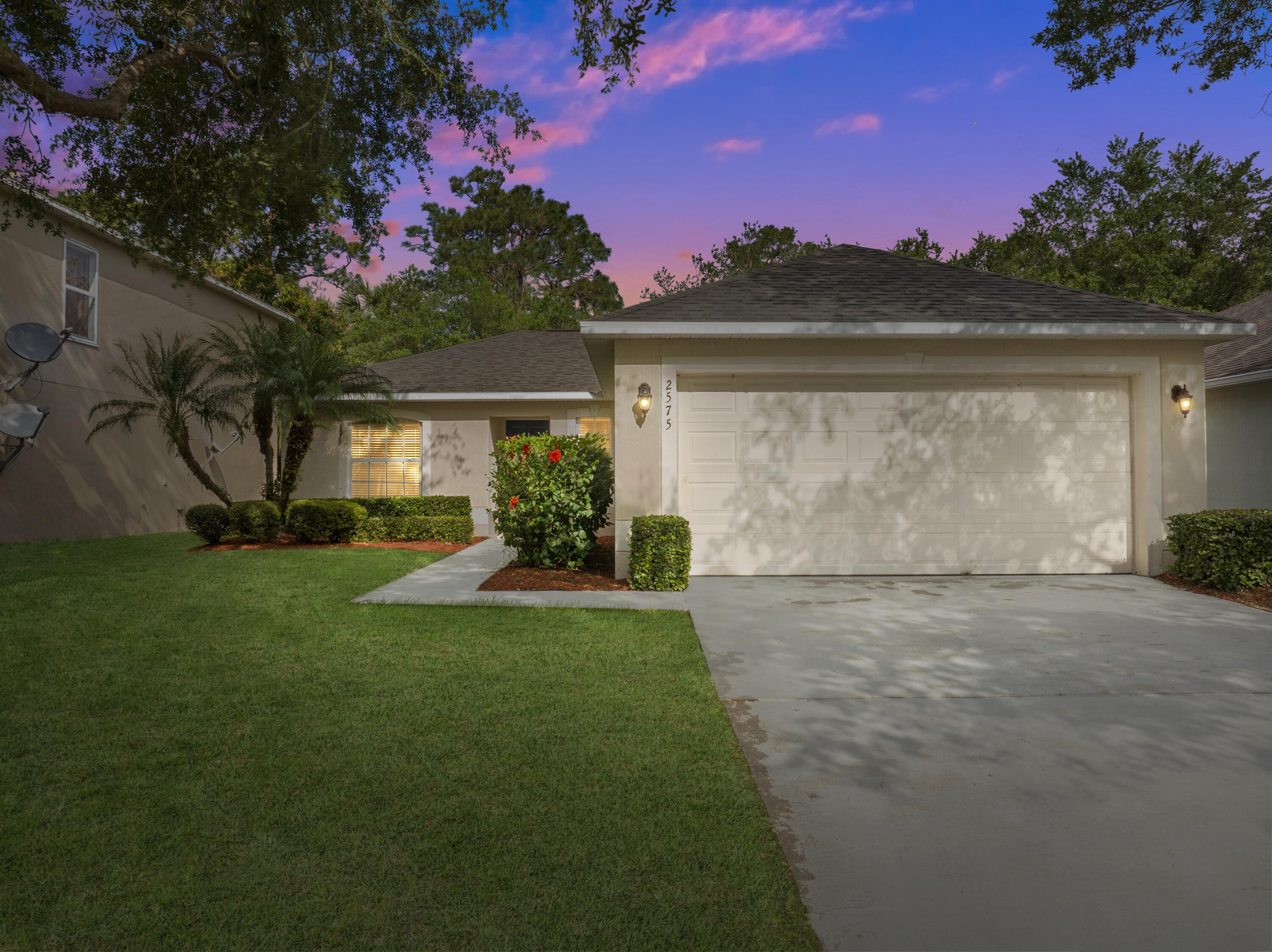 Alquilada 2575 SW 12th Sq Square SW, Vero Beach, FL 32968, Vero Beach, FL 32968