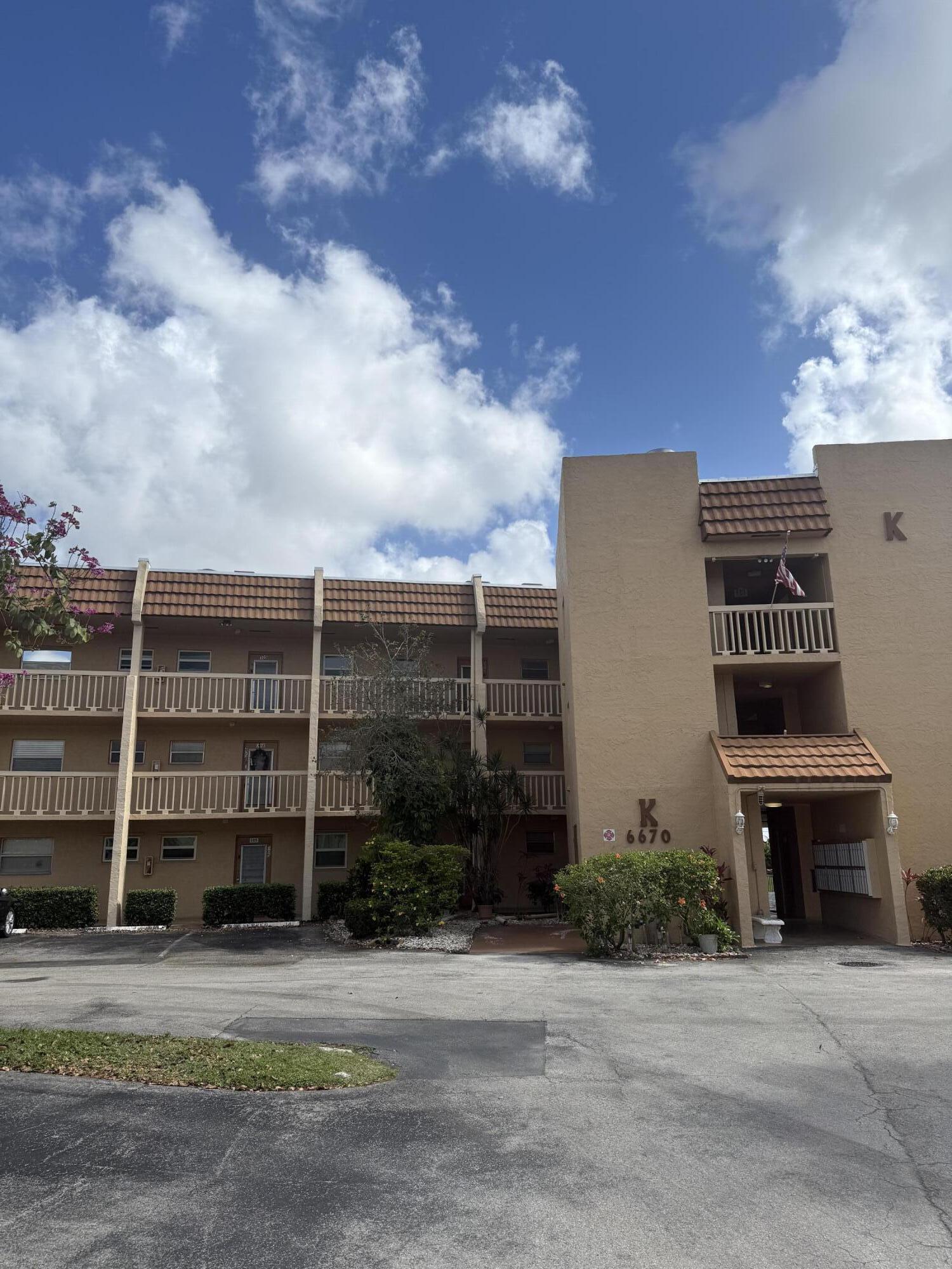 En Renta 6670 Royal Palm Boulevard 205k, Margate, FL 33063, Margate, FL 33063