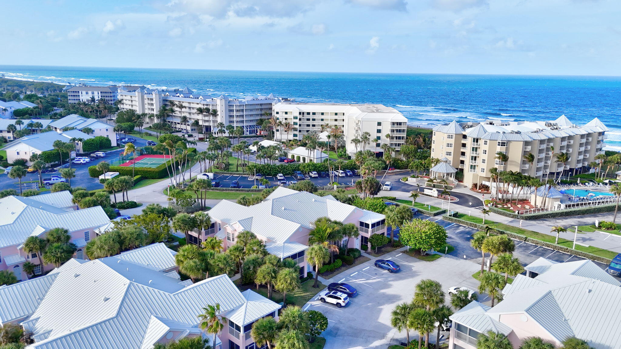 Foto de propiedad en 421 NE Plantation 617, Stuart, FL 34996 Stuart con MLS# 