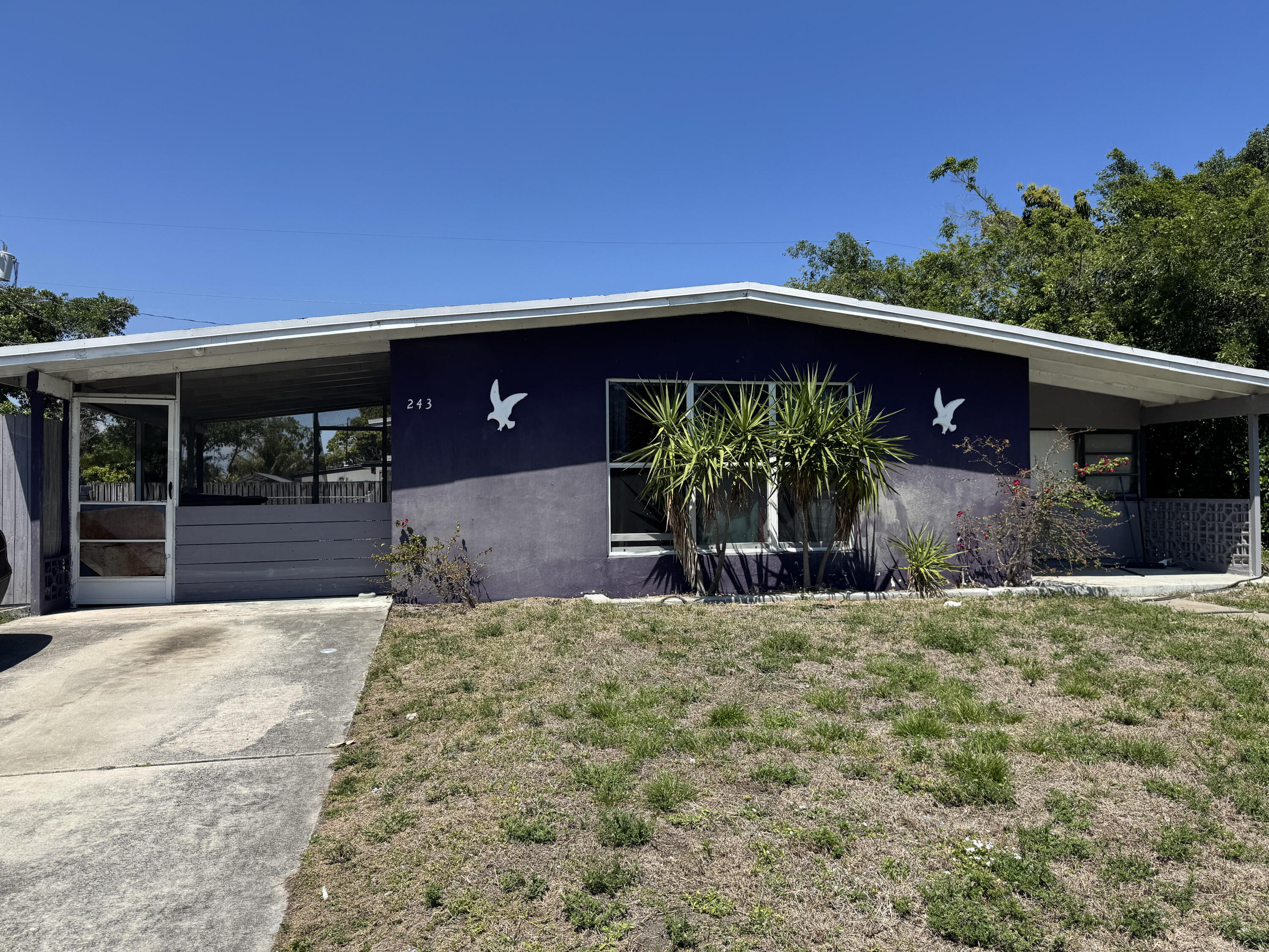 Foto de propiedad en 243 NE 39th Court, Deerfield Beach, FL 33064 Deerfield Beach con MLS# 
