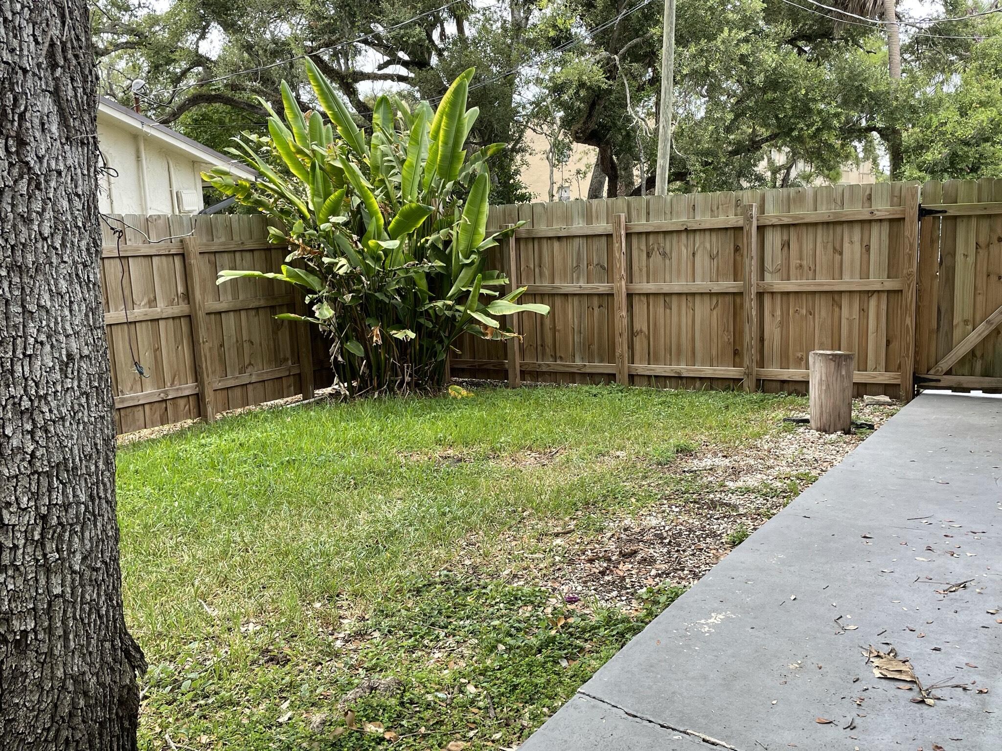 Foto de propiedad en 1990 SW 9th Street 1-2, Fort Lauderdale, FL 33312 Fort Lauderdale con MLS# 