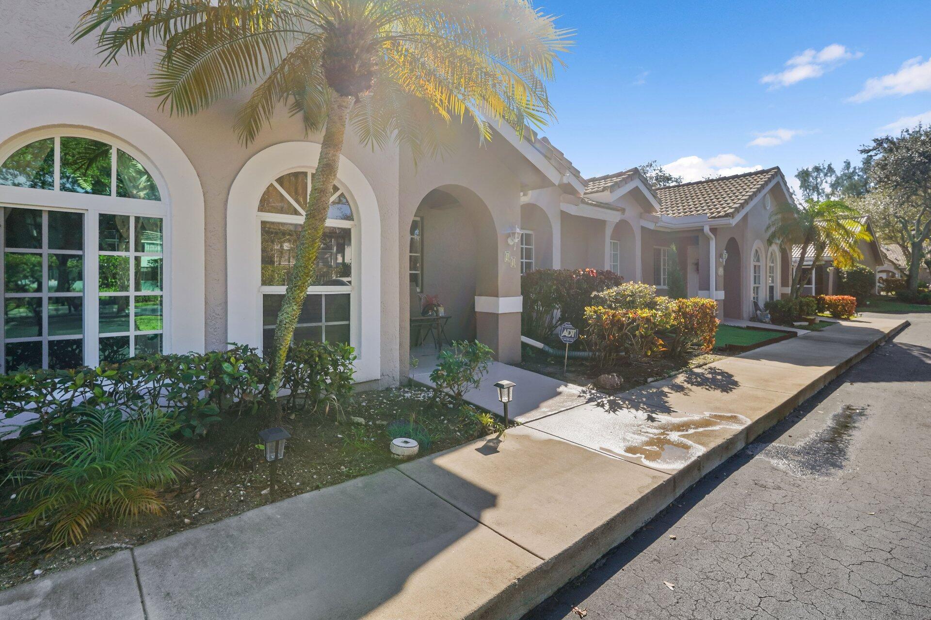Foto de propiedad en 3181 Holiday Springs Boulevard 41, Margate, FL 33063 Margate con MLS# 