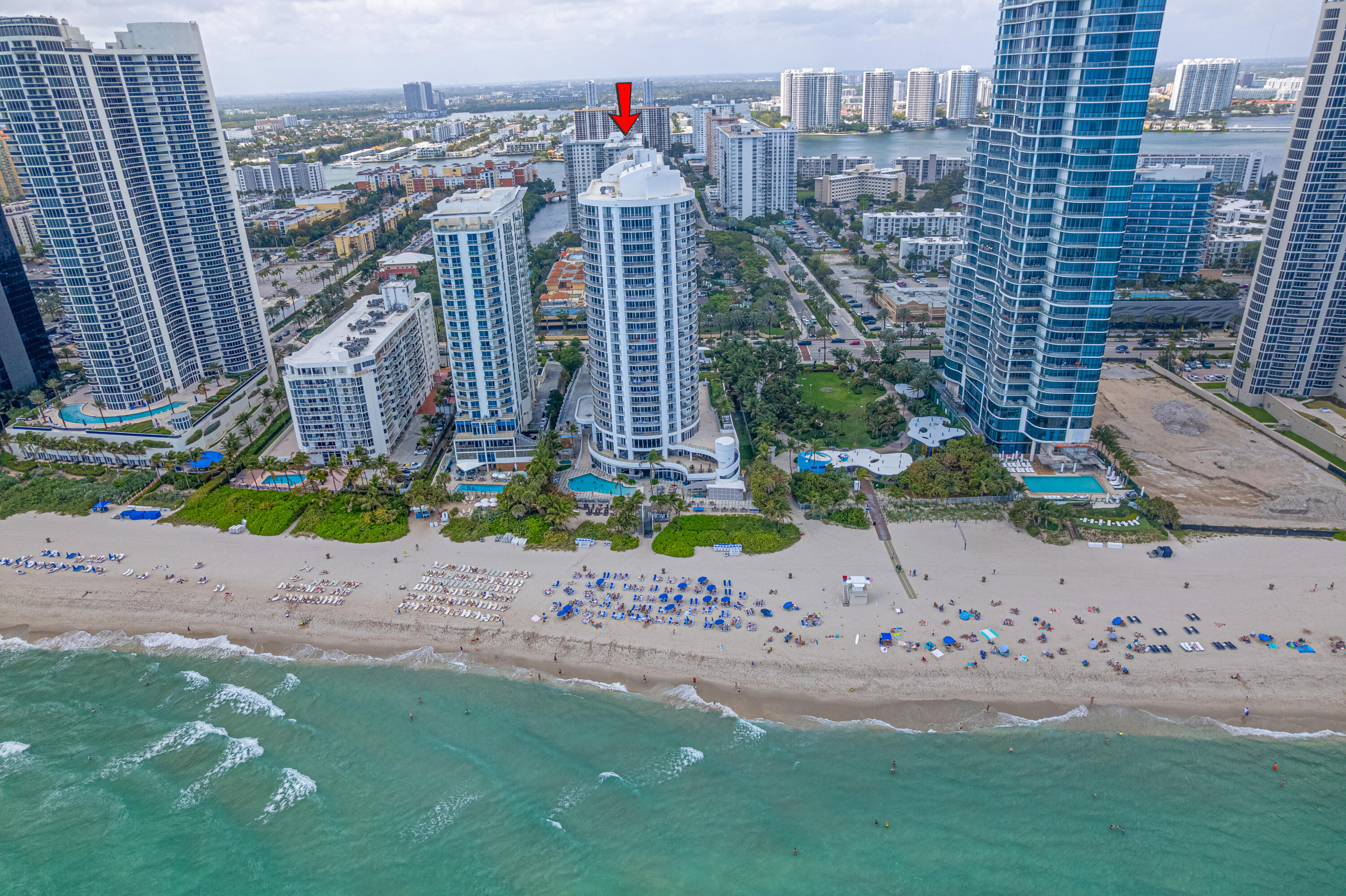 Foto de propiedad en 210 174th Street 1110, Sunny Isles Beach, FL 33160 Sunny Isles Beach con MLS# 