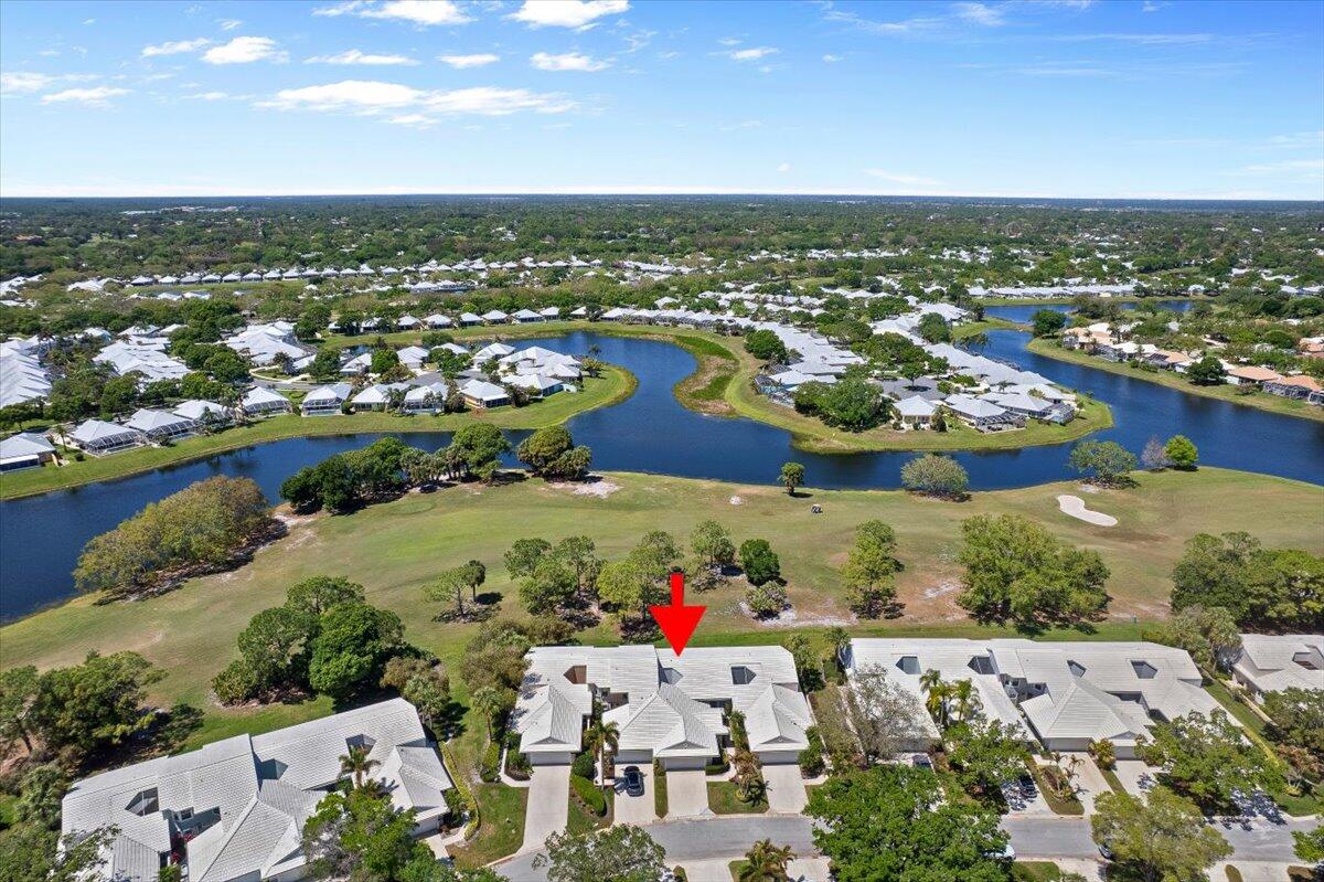 Foto de propiedad en 2424 SW Foxpoint Trail, Palm City, FL 34990 Palm City con MLS# 