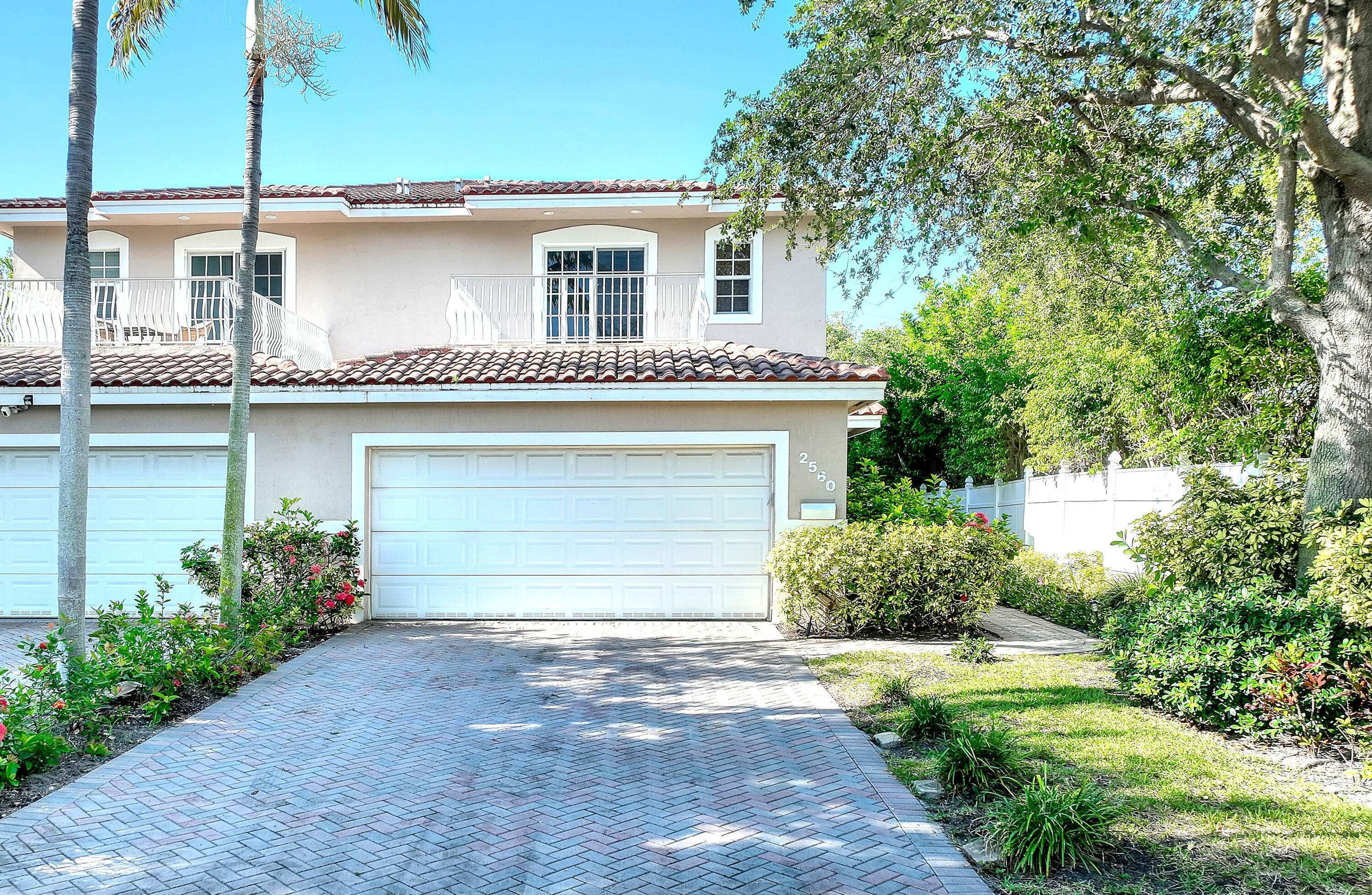 Foto de propiedad en 2560 NE 11th Street, Pompano Beach, FL 33062 Pompano Beach con MLS# 