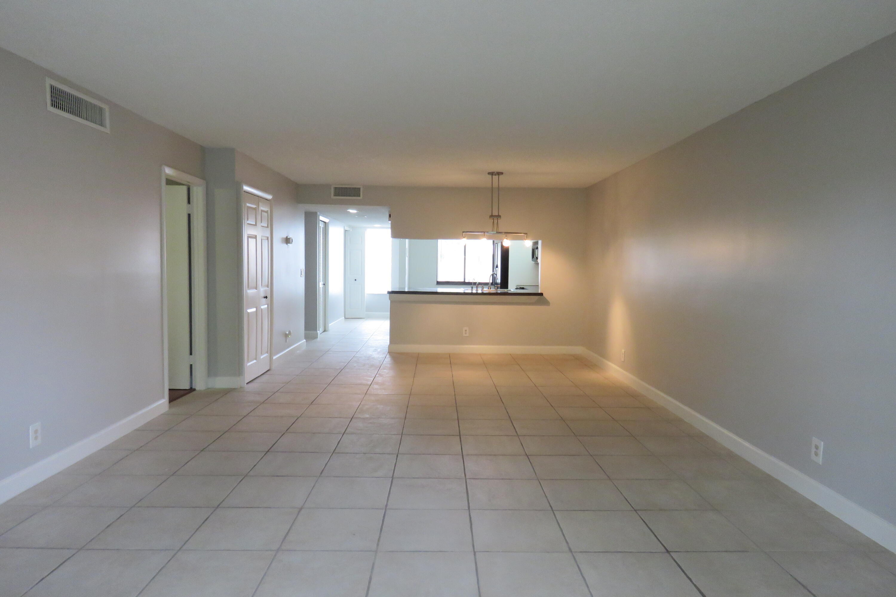 En Renta 193 Lakeview Drive 205, Weston, FL 33326, Weston, FL 33326