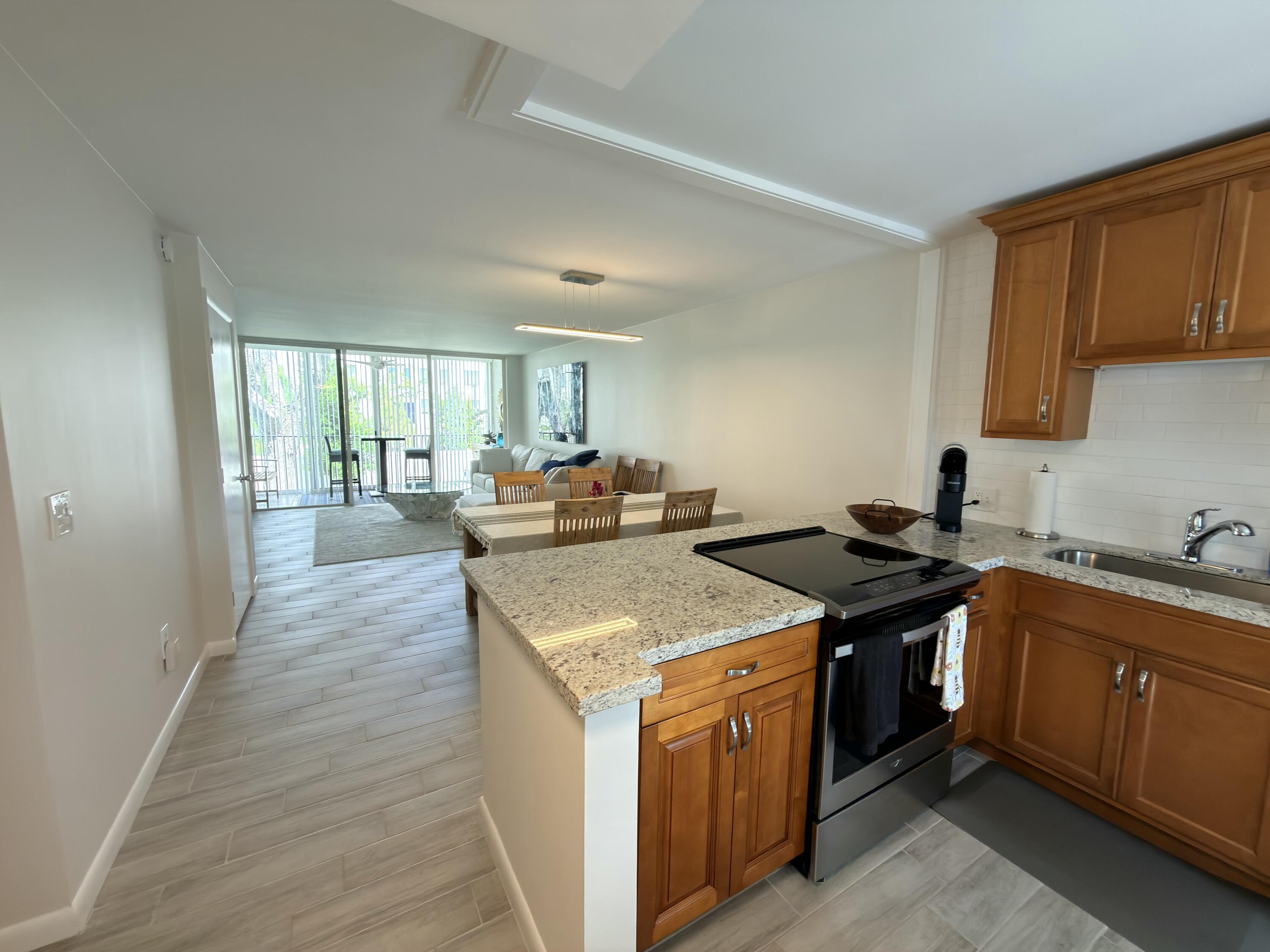 En Renta 4242 Deste Court 208, Lake Worth, FL 33467, Lake Worth, FL 33467
