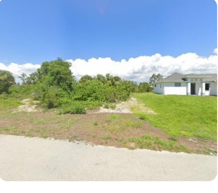 Foto de propiedad en 929 Oxford Avenue S, Lehigh Acres, FL 33974 Lehigh Acres con MLS# 