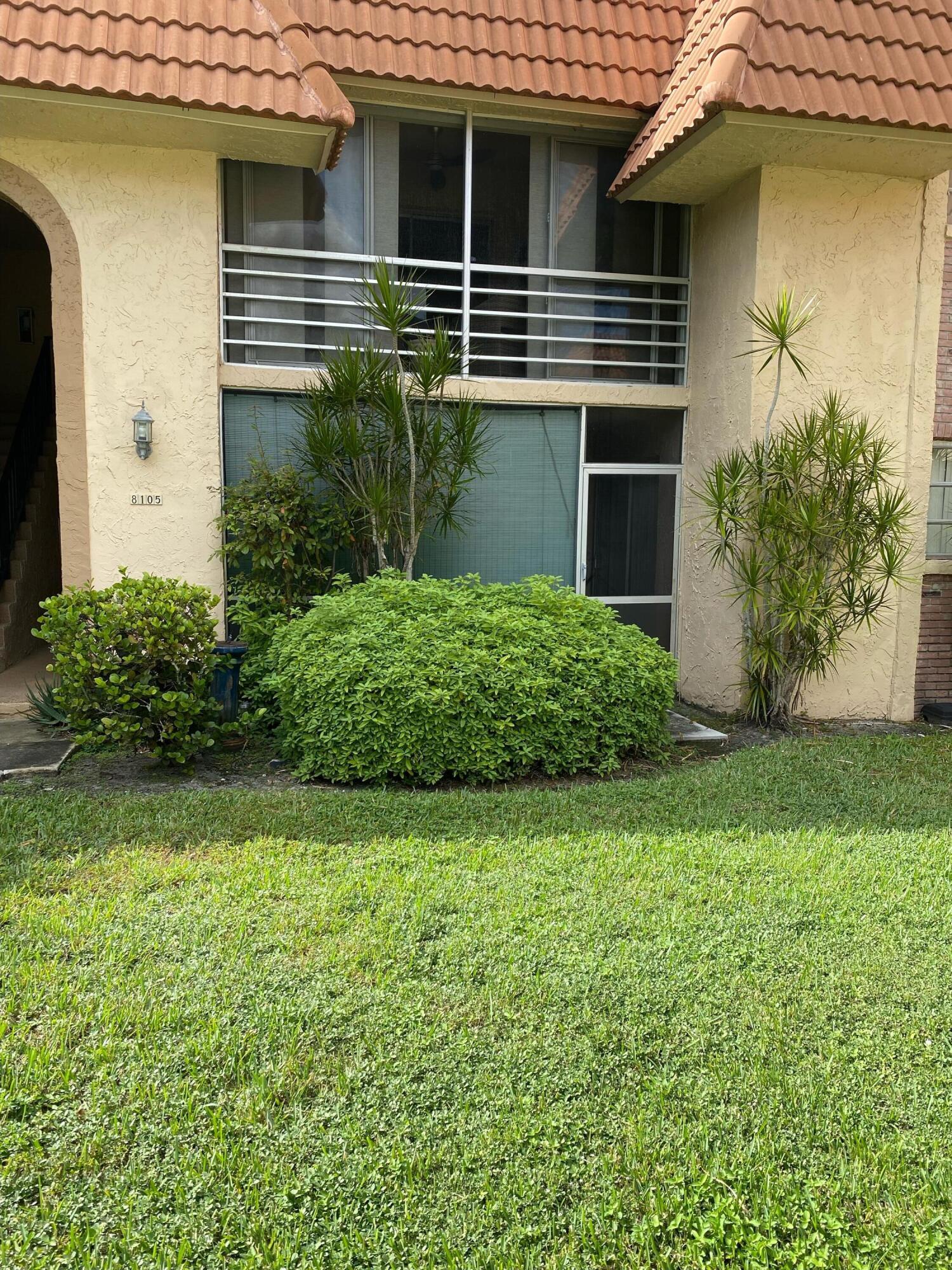 Foto de propiedad en 8105 NW 27th Street 1, Coral Springs, FL 33065 Coral Springs con MLS# 