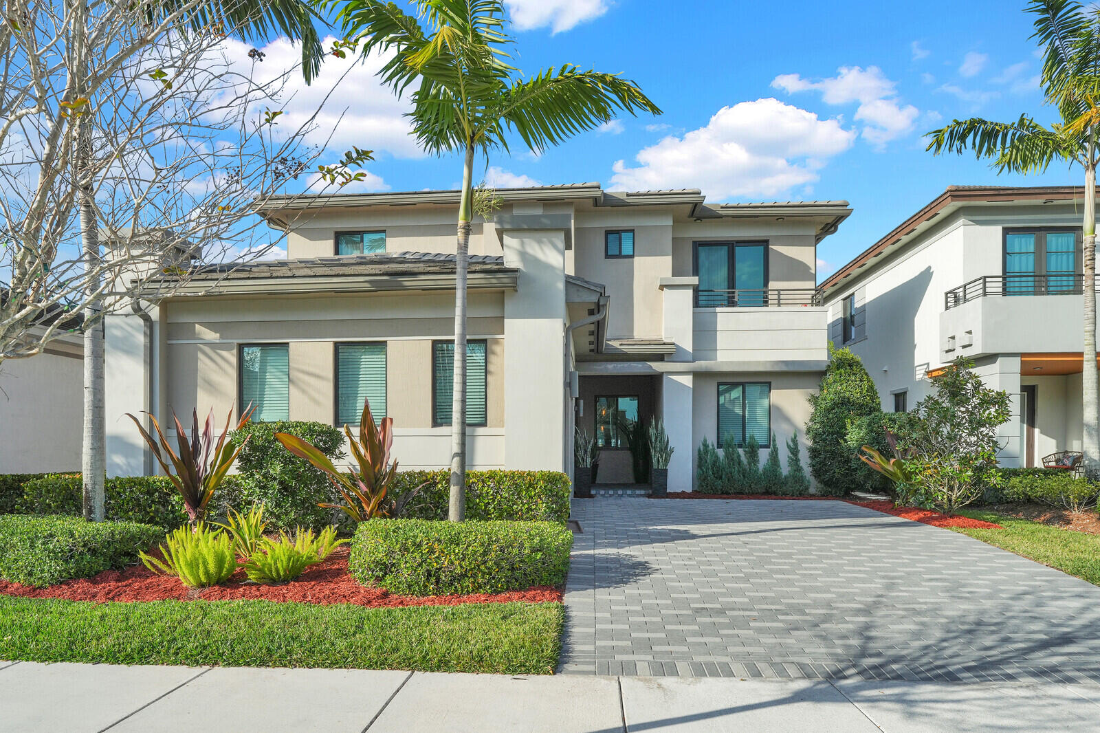 Foto de propiedad en 10767 Pacifica Way, Parkland, FL 33076 Parkland con MLS# 