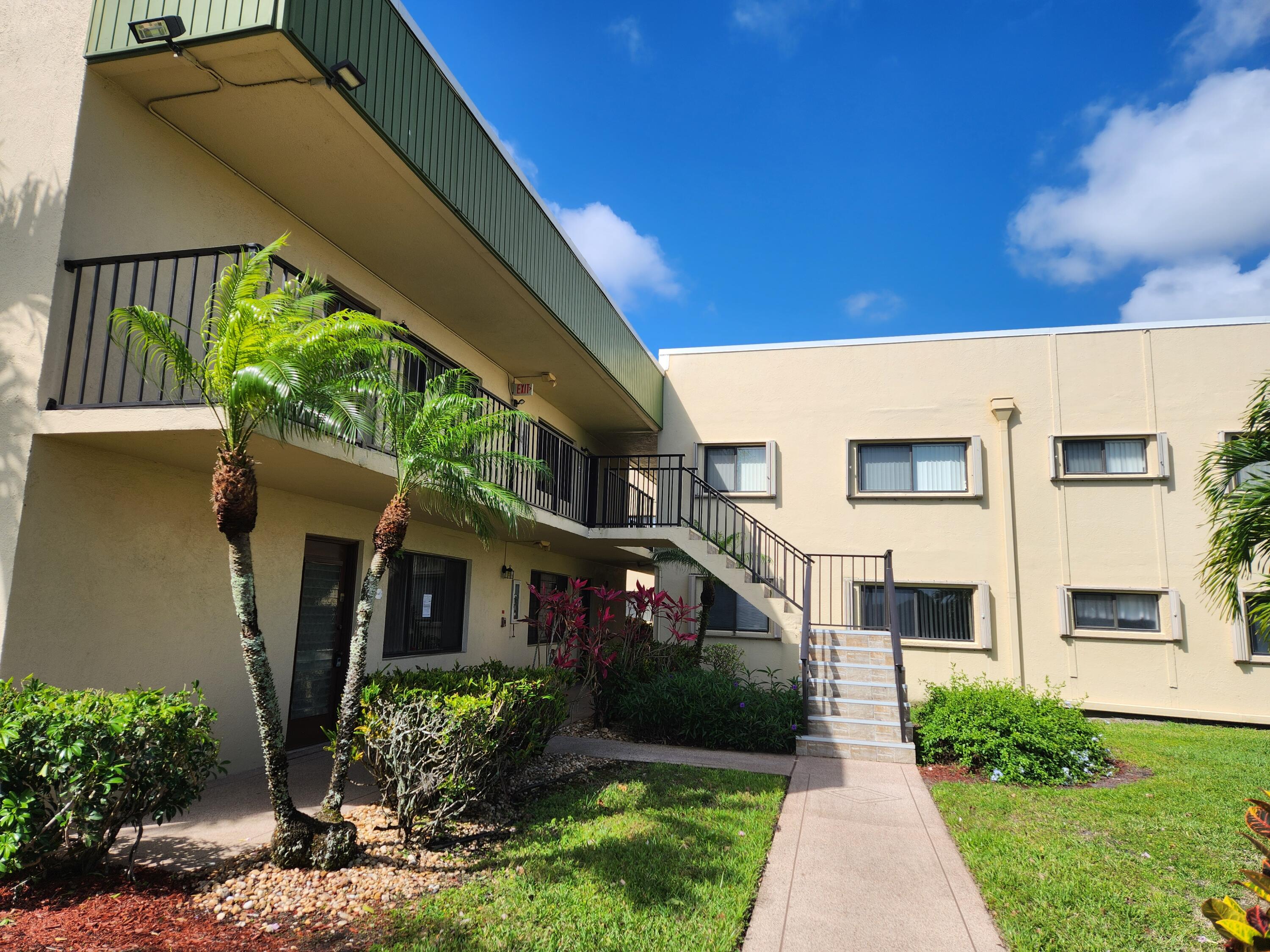 Foto de propiedad en 15217 Lakes Of Delray Boulevard 87, Delray Beach, FL 33484 Delray Beach con MLS# 