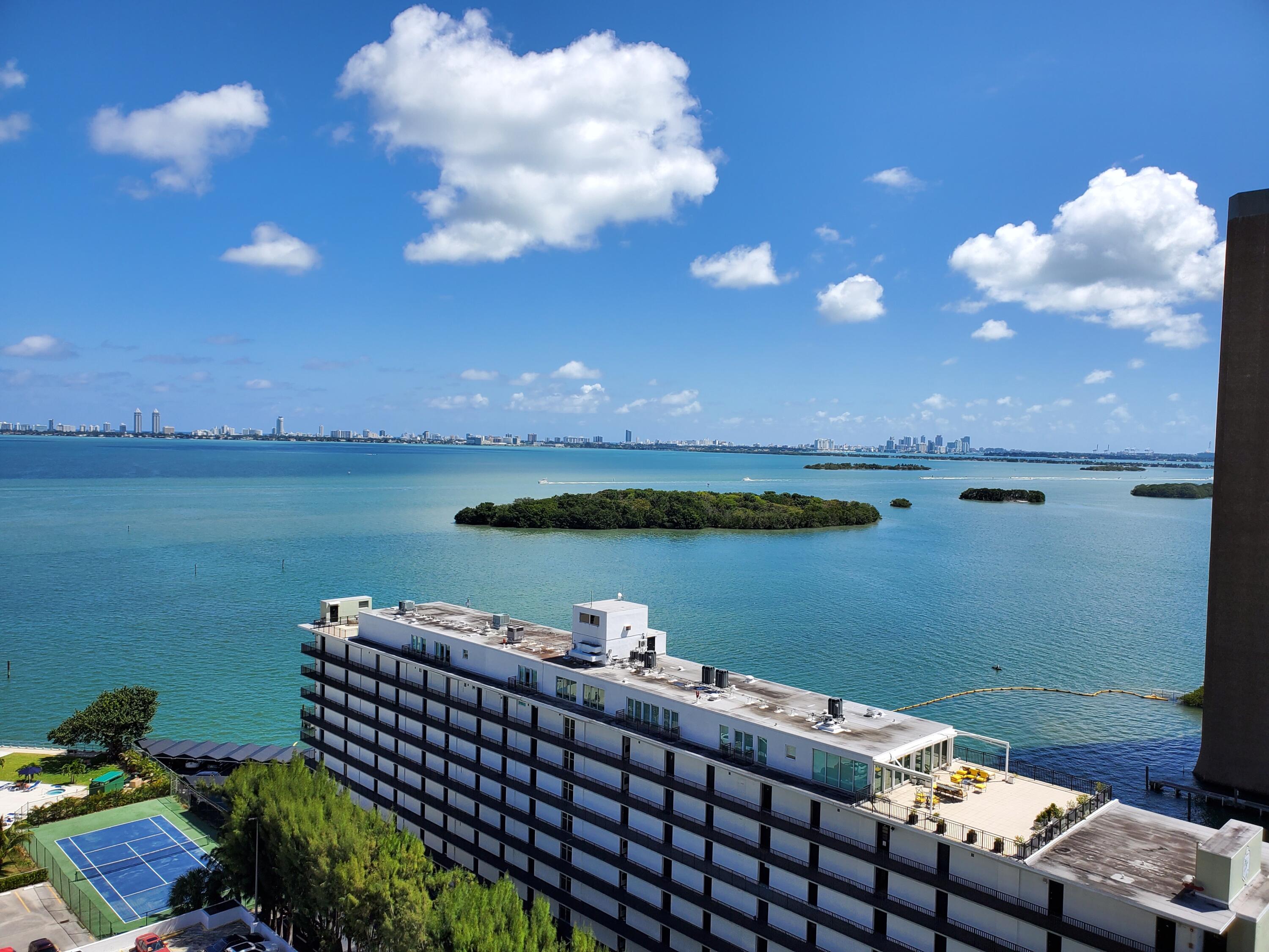 Foto de propiedad en 780 NE 69th Street 1707, Miami, FL 33138 Miami con MLS# 