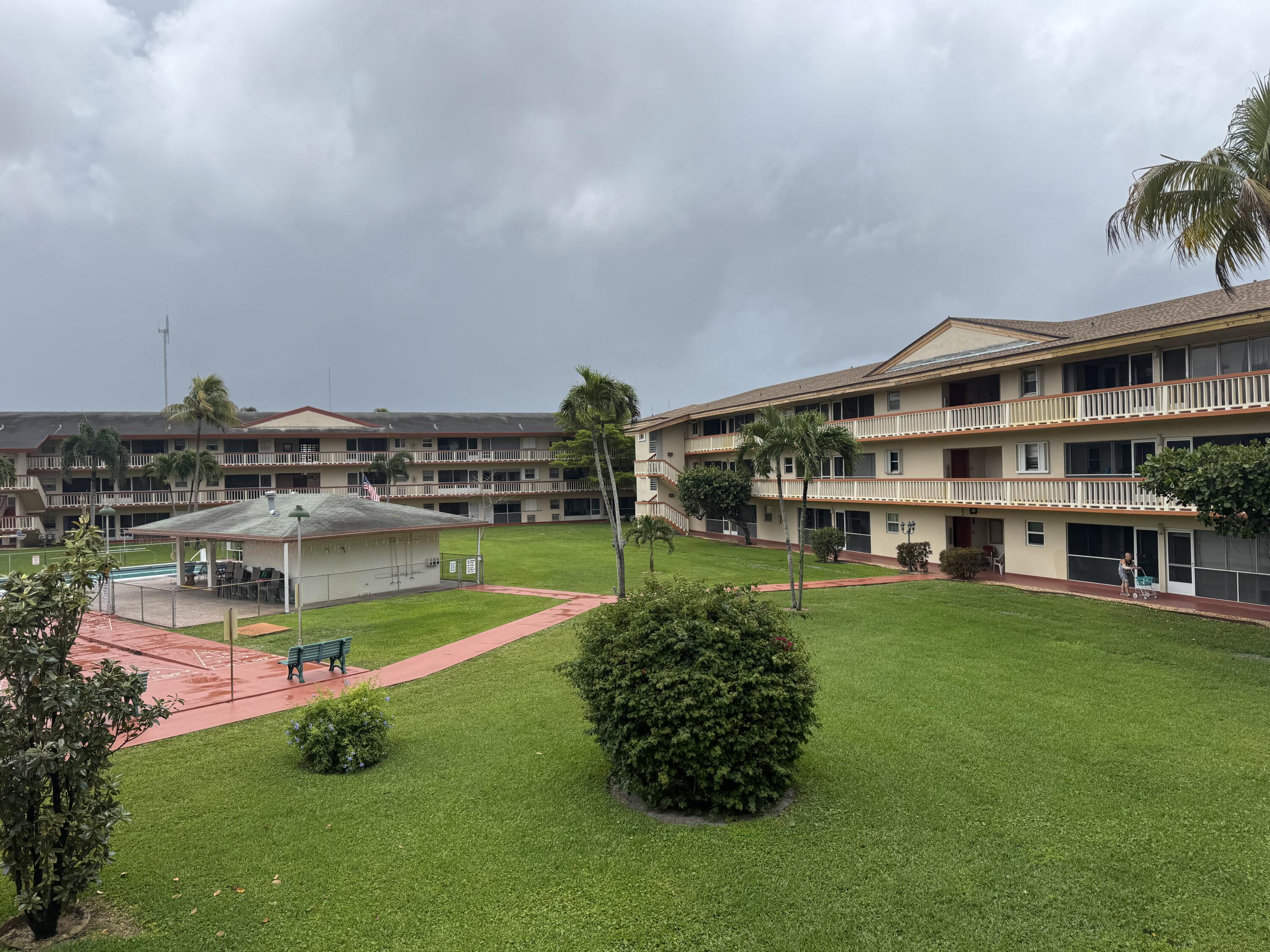 Vendido 5300 Washington Street 215c, Hollywood, FL 33021, Hollywood, FL 33021