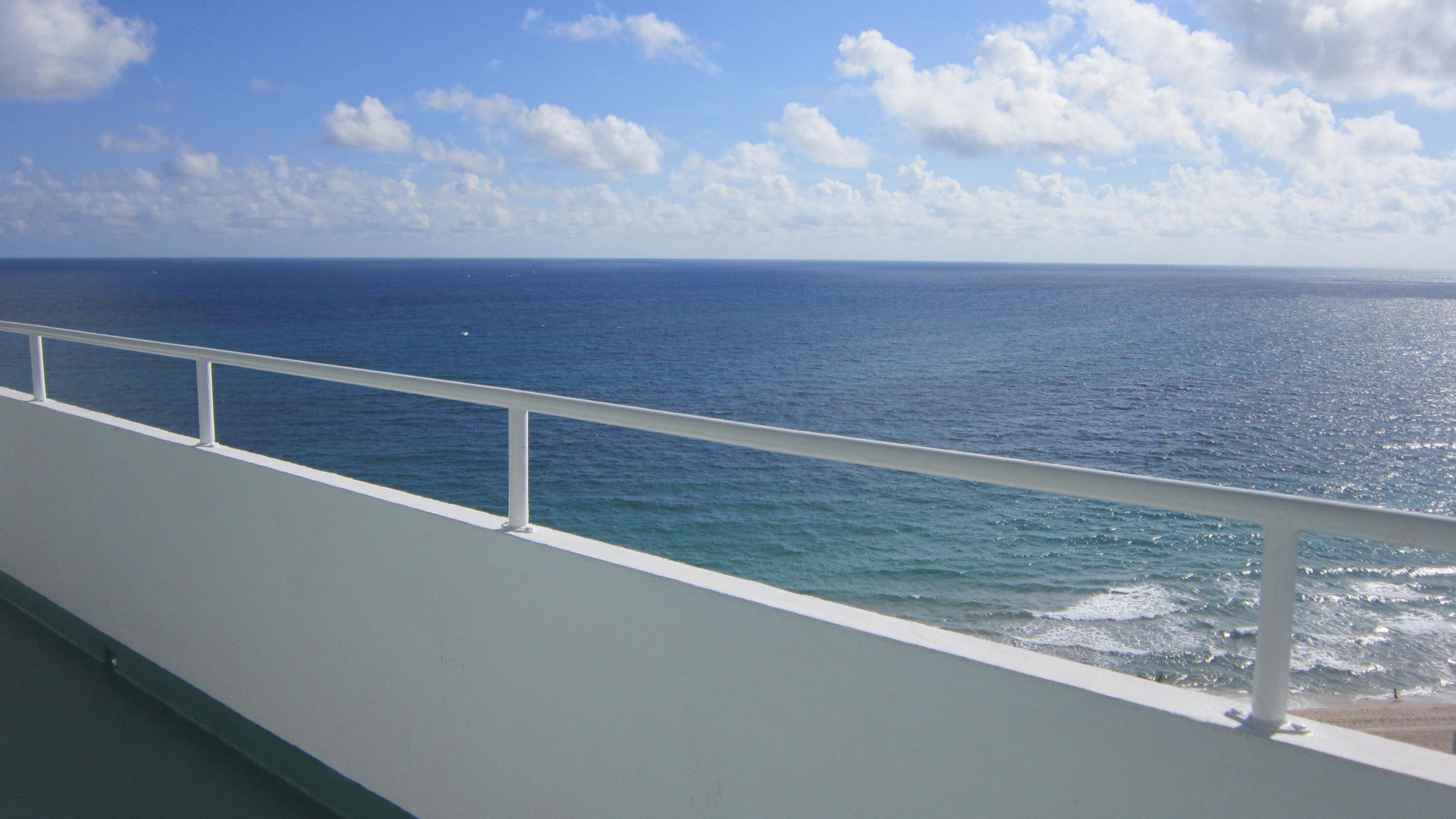 Foto de propiedad en 4050 N Ocean Drive 1504, Lauderdale-By-The-Sea, FL 33308 Lauderdale-By-The-Sea con MLS# 