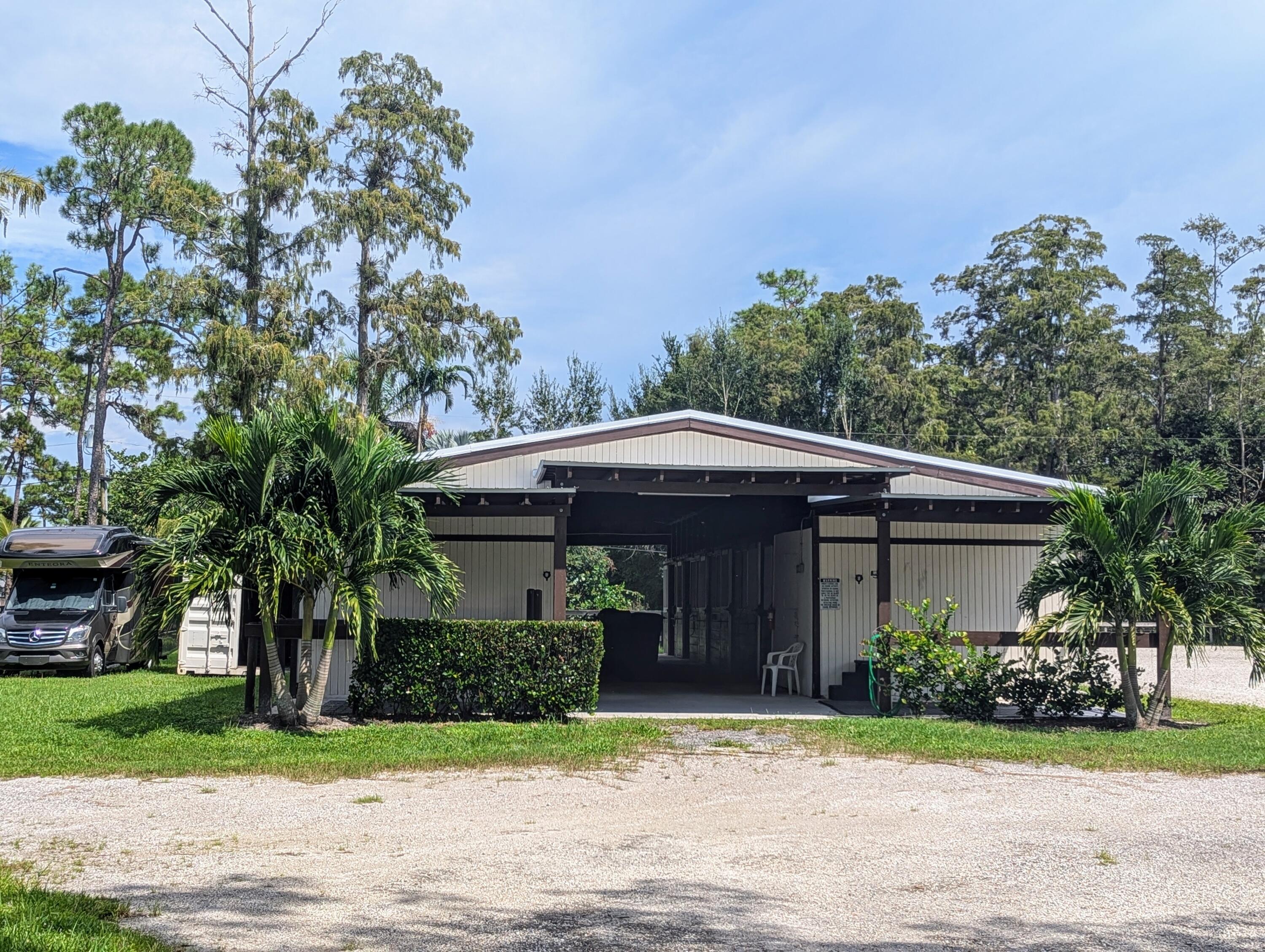 En Renta 13161 Casey Road - Barn -, Loxahatchee Groves, FL 33470, Loxahatchee Groves, FL 33470