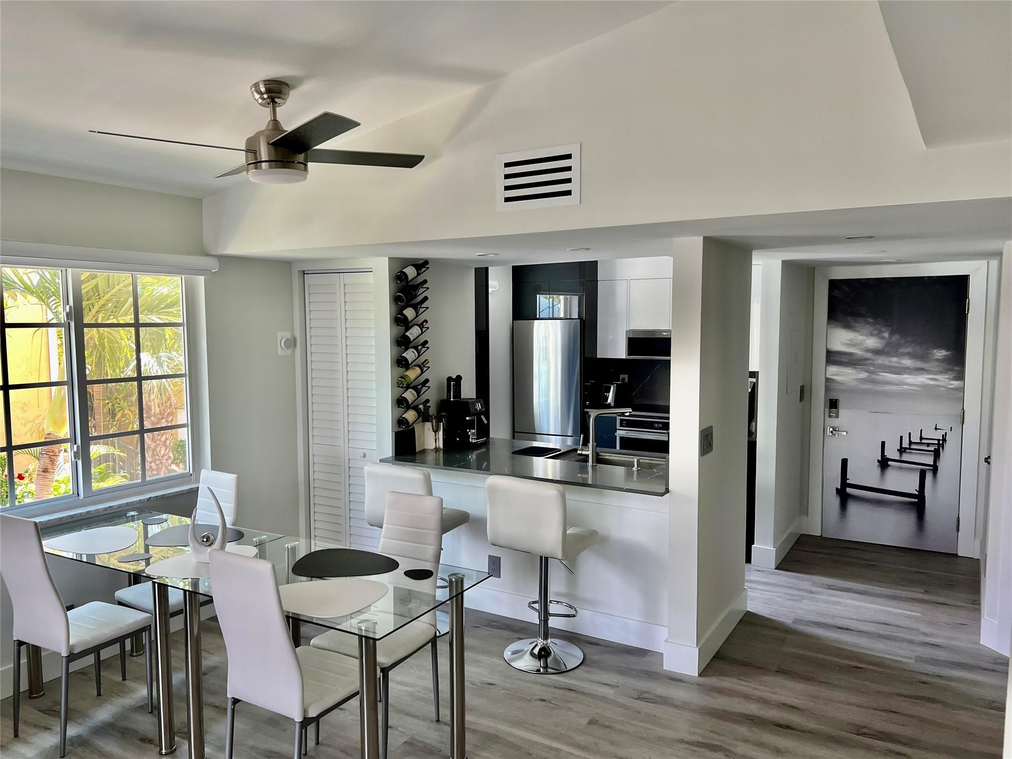 En Renta 1105 Lake Shore Drive Unit 201, Lake Park, FL 33403, Lake Park, FL 33403