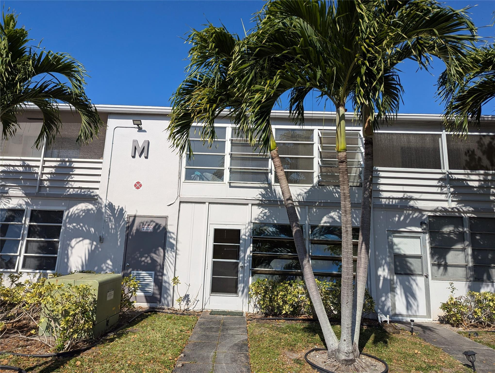 Foto de propiedad en 190 Oakridge M, Deerfield Beach, FL 33442 Deerfield Beach con MLS# 