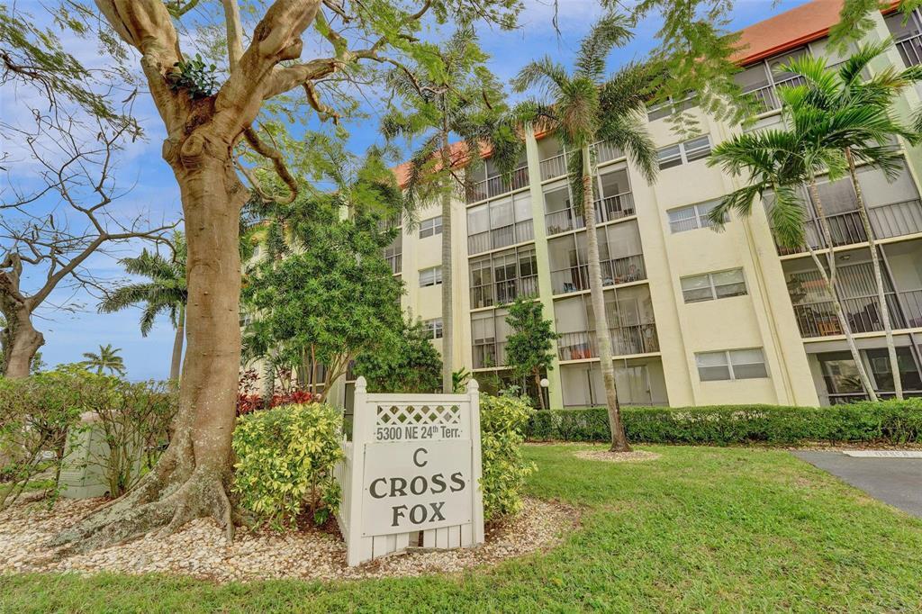 Foto de propiedad en 5300 NE 24th Terrace 218c, Fort Lauderdale, FL 33308 Fort Lauderdale con MLS# 