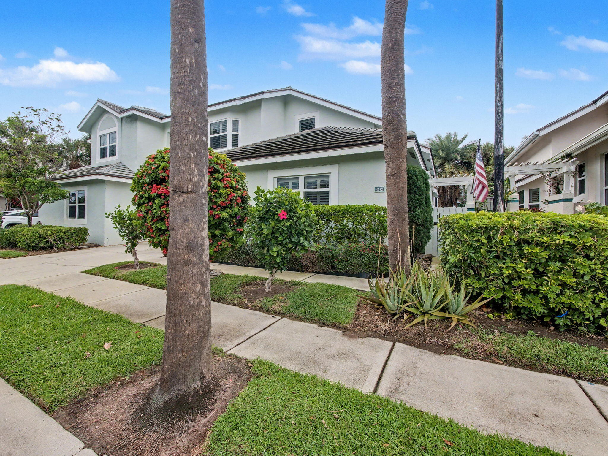 Foto de propiedad en 3012 Mainsail Circle, Jupiter, FL 33477 Jupiter con MLS# 