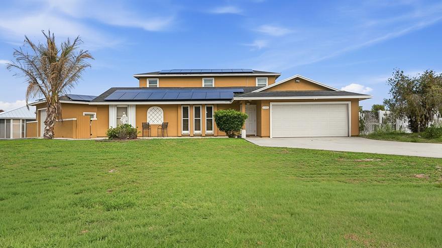 Foto de propiedad en 2301 SW Barber Lane, Port St. Lucie, FL 34984 Port St. Lucie con MLS# 