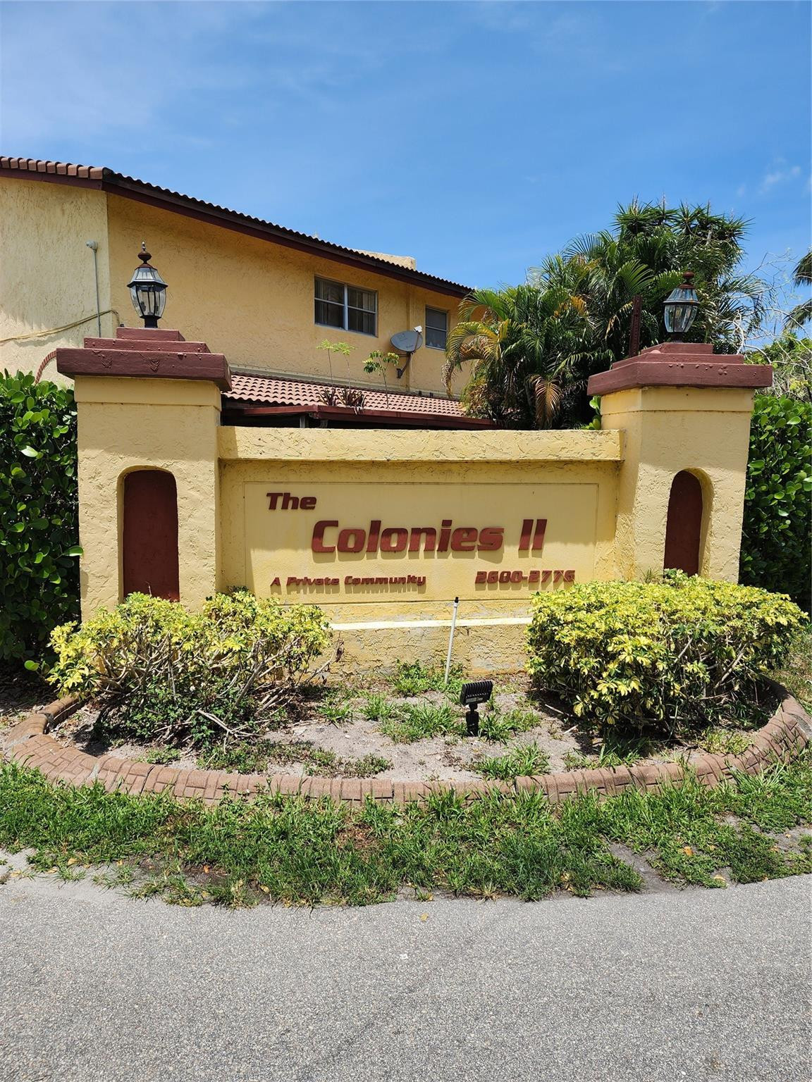 Foto de propiedad en 2619 NW 47th Lane, Lauderdale Lakes, FL 33313 Lauderdale Lakes con MLS# 