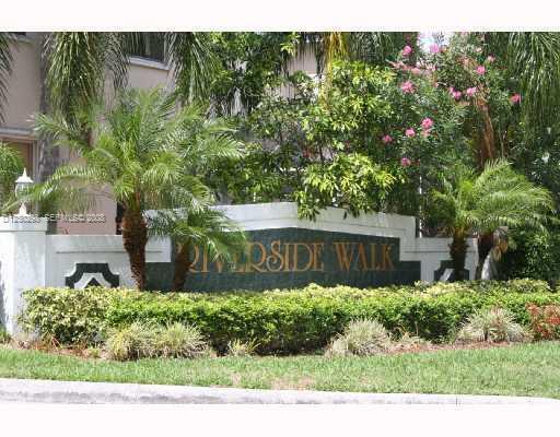 Foto de propiedad en 9711 NW 2nd Street, Coral Springs, FL 33071 Coral Springs con MLS# 