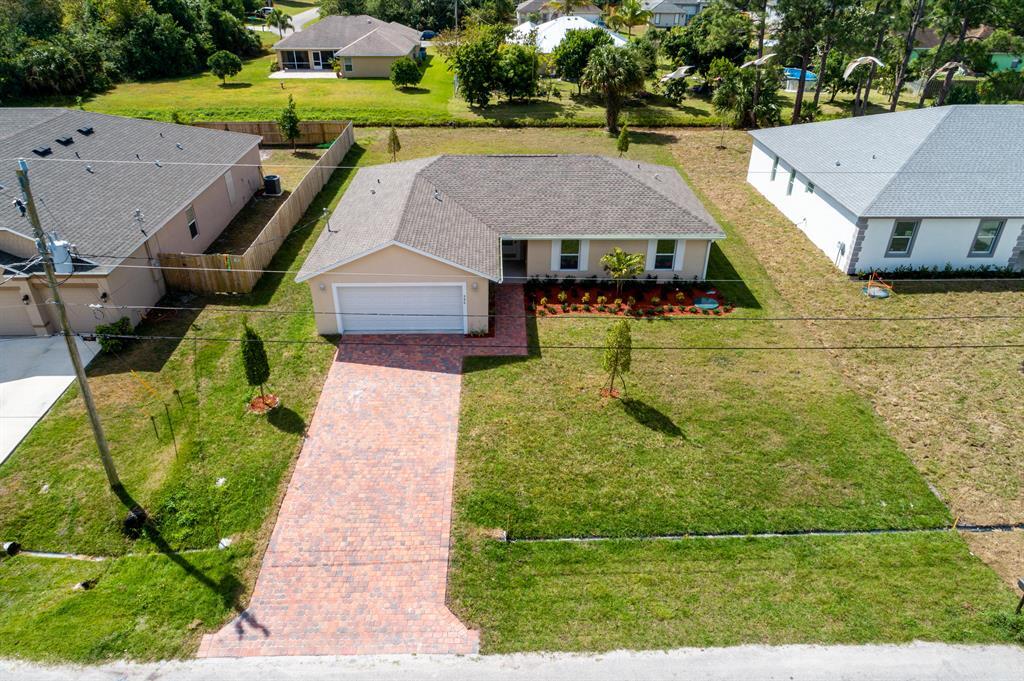 Foto de propiedad en 986 SW Romaine Lane, Port St. Lucie, FL 34953 Port St. Lucie con MLS# 