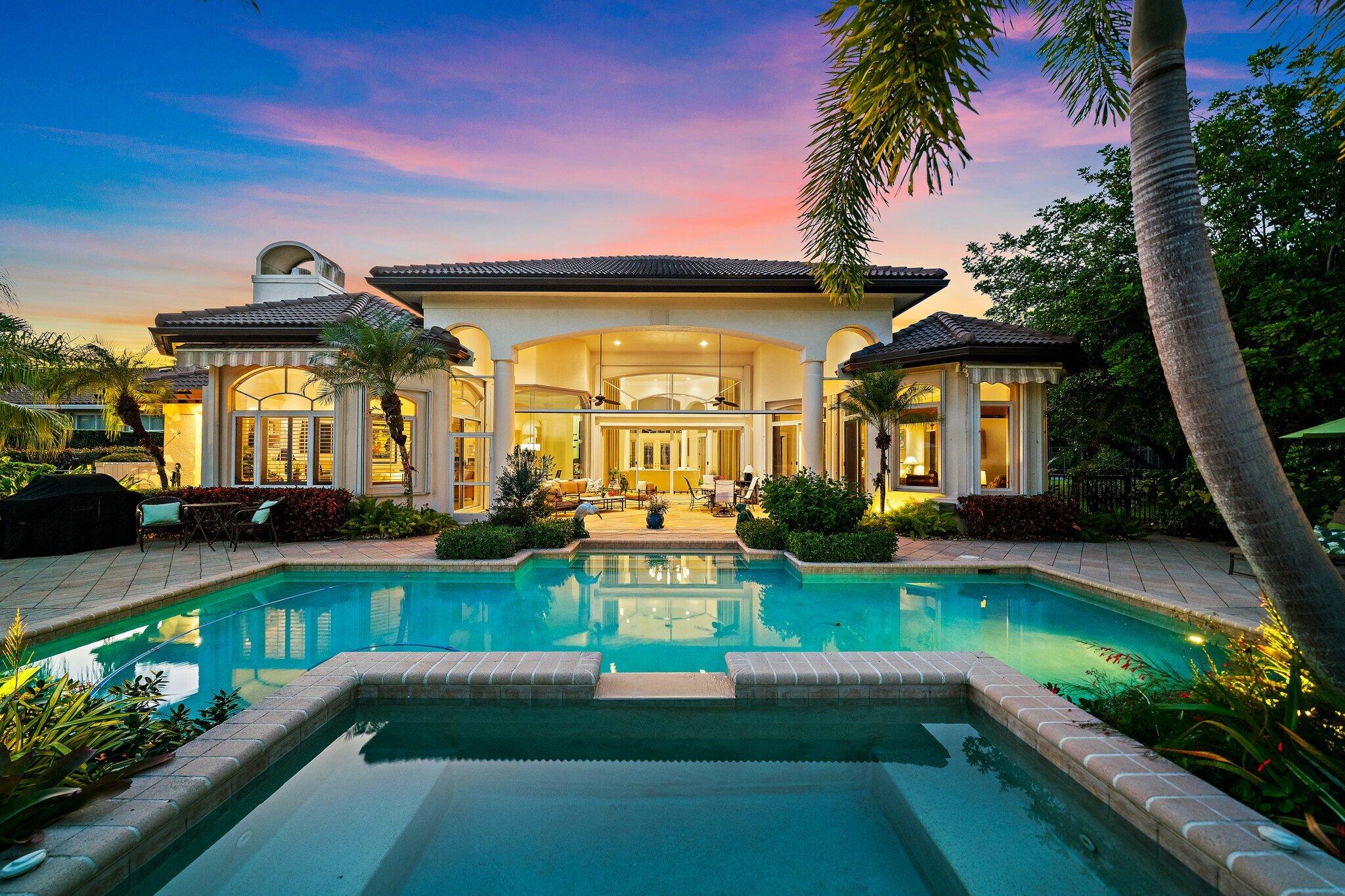 Foto de propiedad en 8010 Fairway Lane, West Palm Beach, FL 33412 West Palm Beach con MLS# 