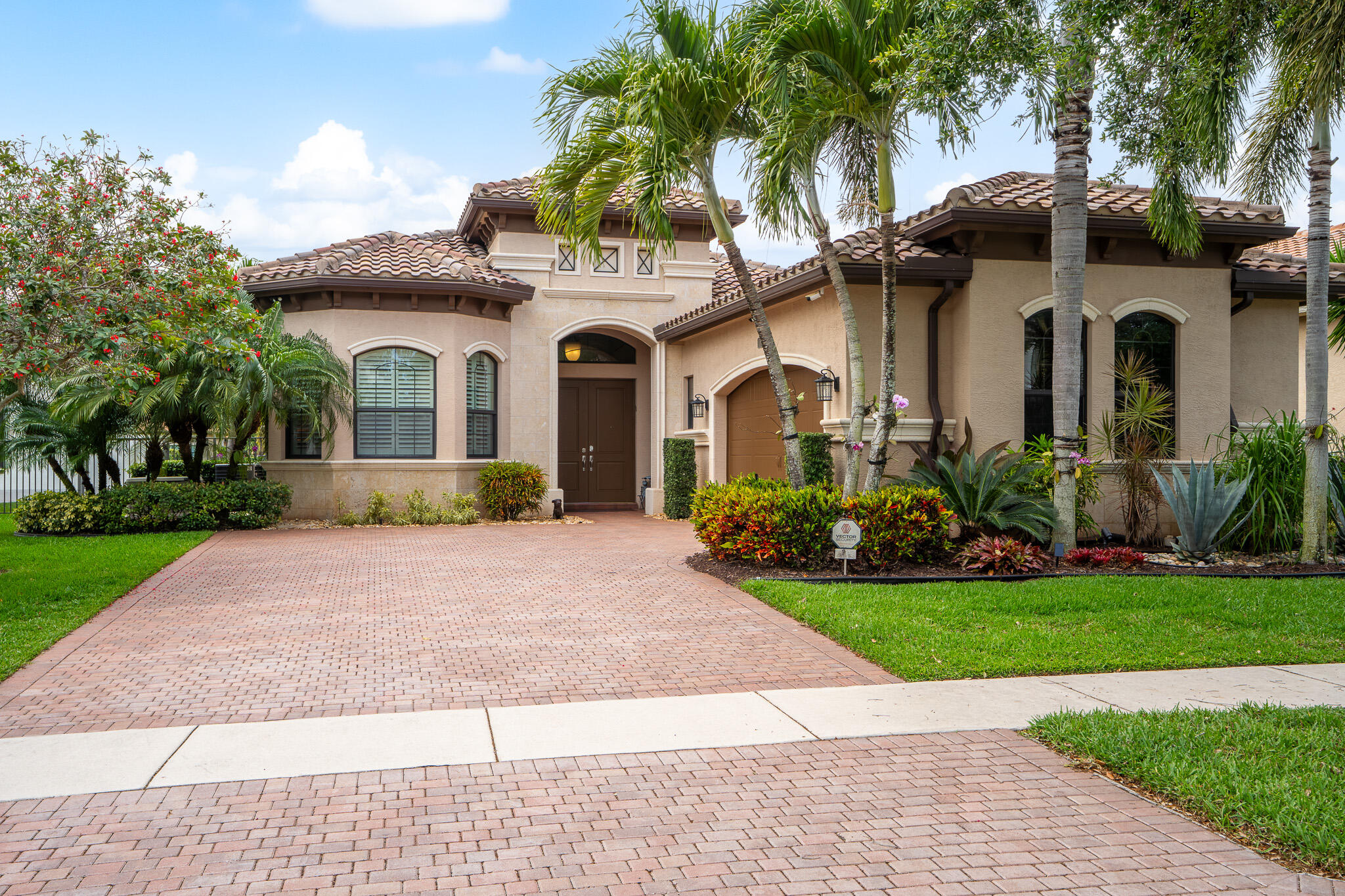 Foto de propiedad en 16611 Ambassador Bridge Road, Delray Beach, FL 33446 Delray Beach con MLS# 