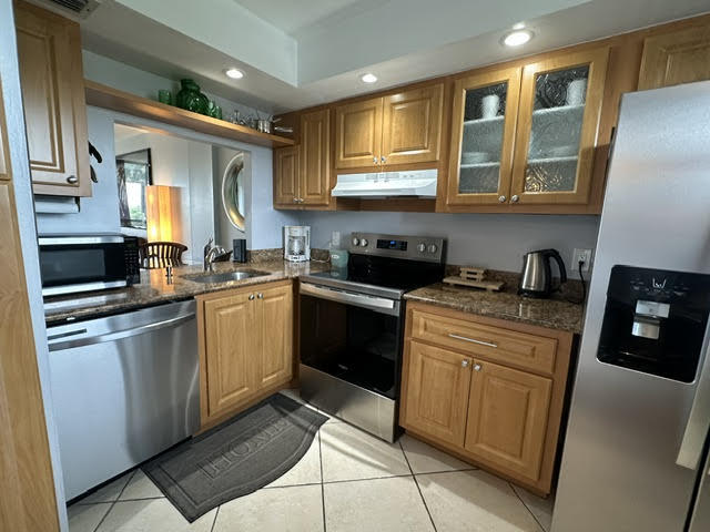 Alquilada 110 Royal Park Drive 4c, Oakland Park, FL 33309, Oakland Park, FL 33309