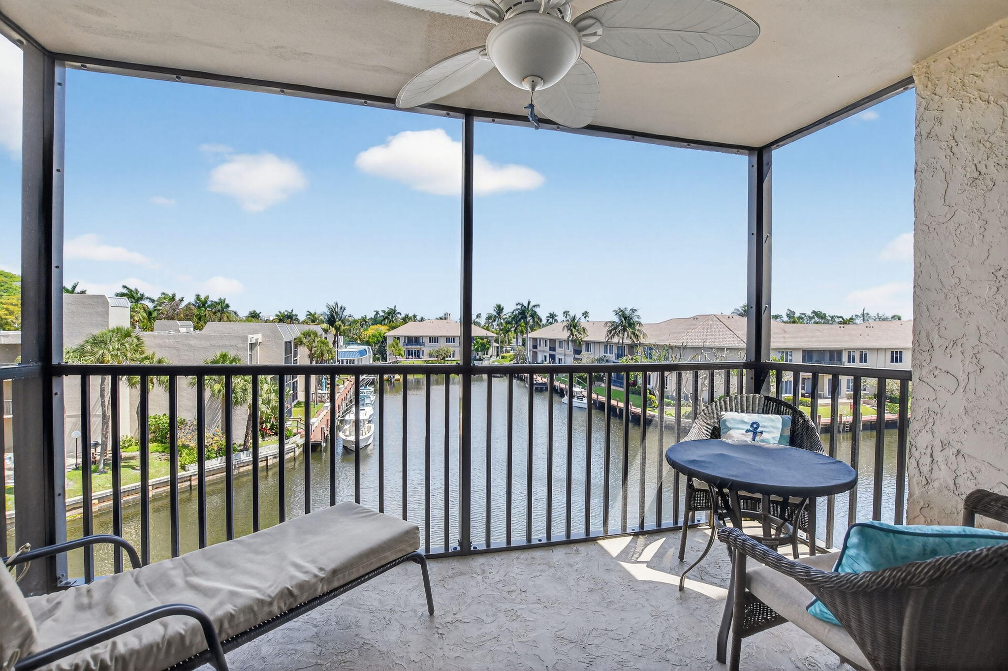 Foto de propiedad en 6 Royal Palm Way 409, Boca Raton, FL 33432 Boca Raton con MLS# 