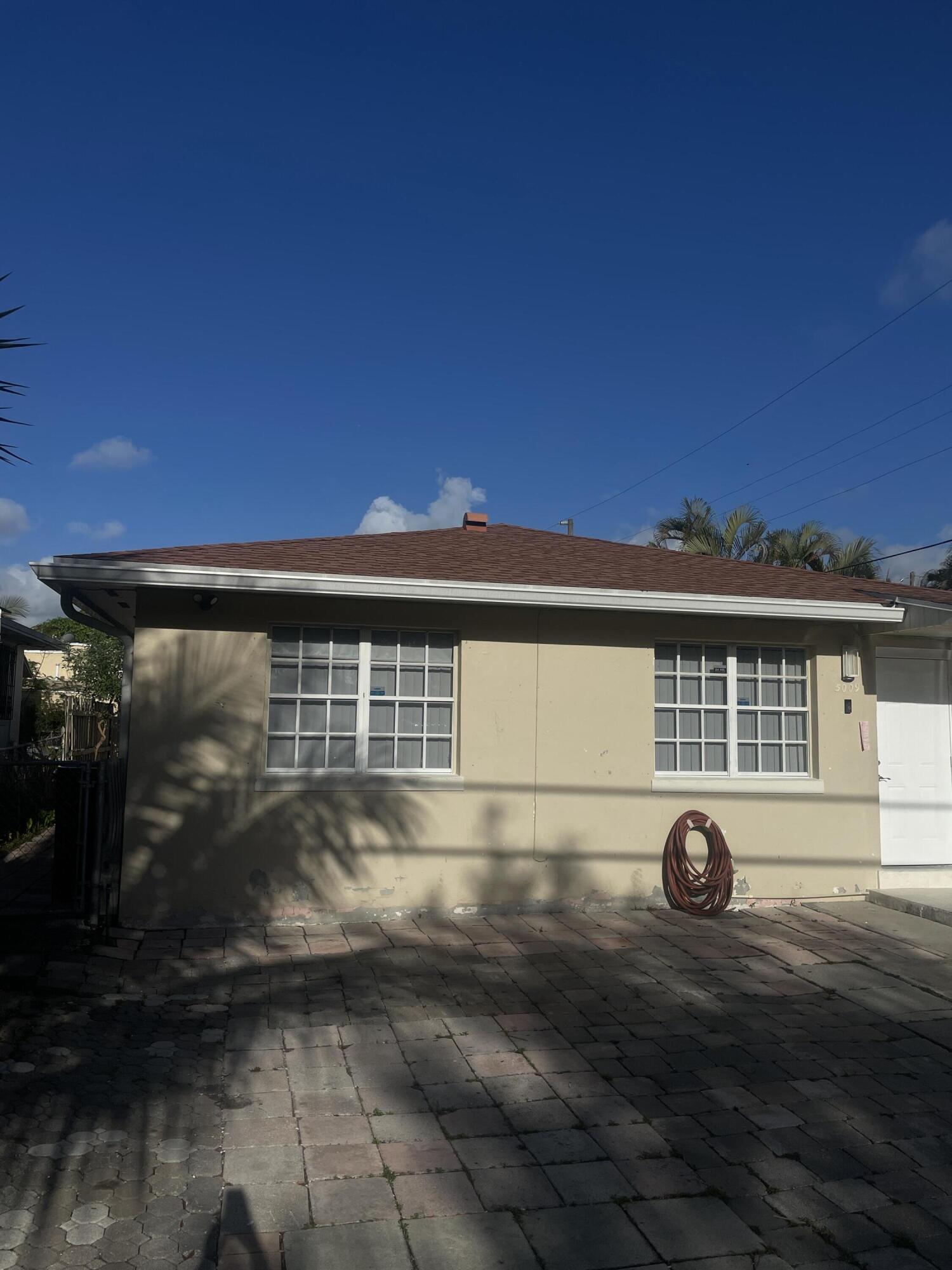 Alquilada 5009 Garden Avenue A, West Palm Beach, FL 33405, West Palm Beach, FL 33405